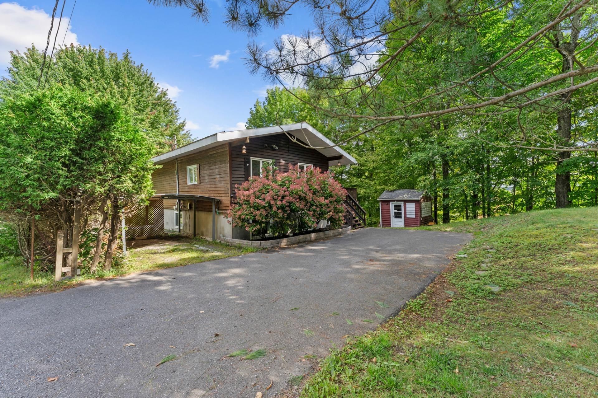 









183


Ch. Cooledge

,
Austin,




QC
J0B1B0

