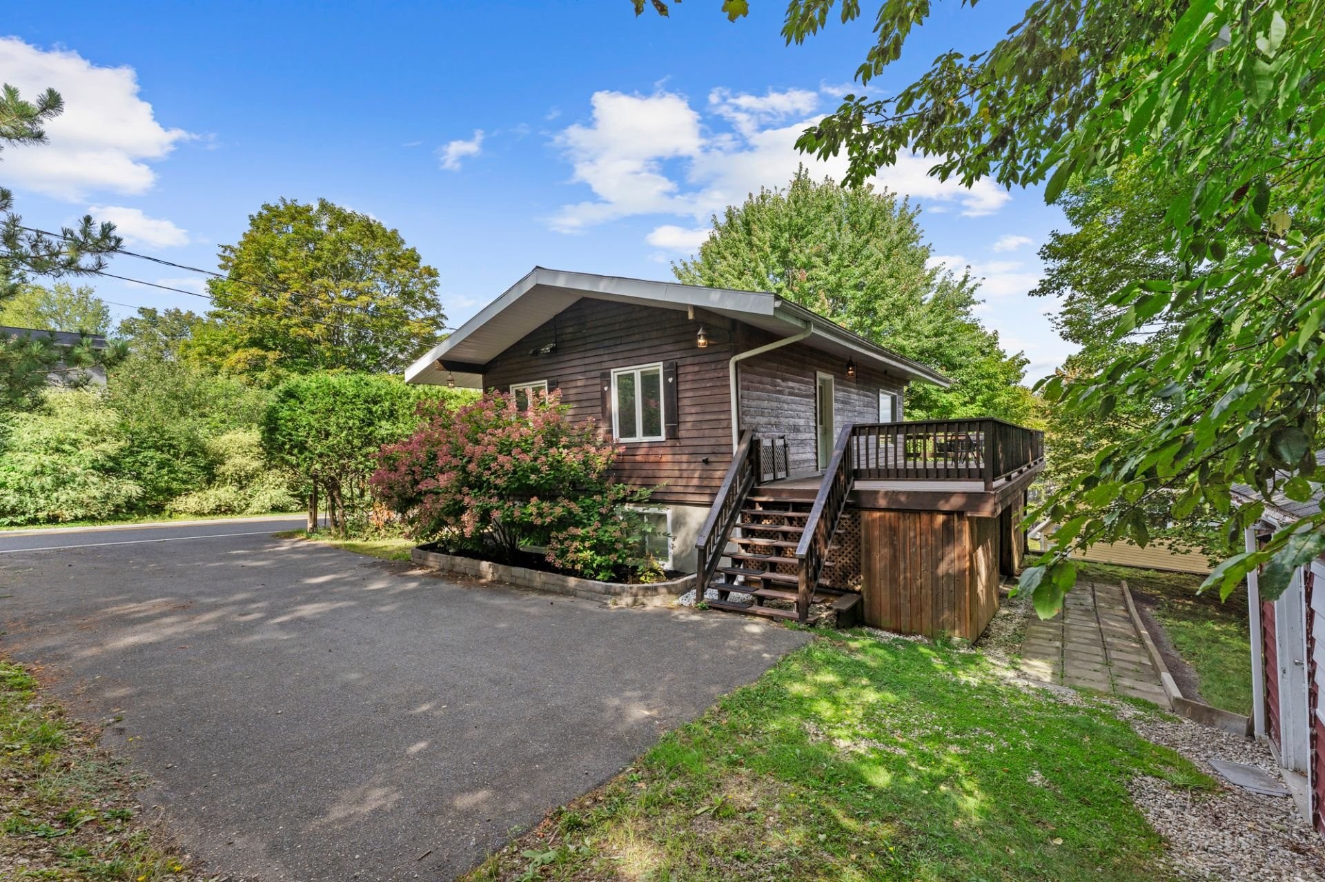 









183


Ch. Cooledge

,
Austin,




QC
J0B1B0

