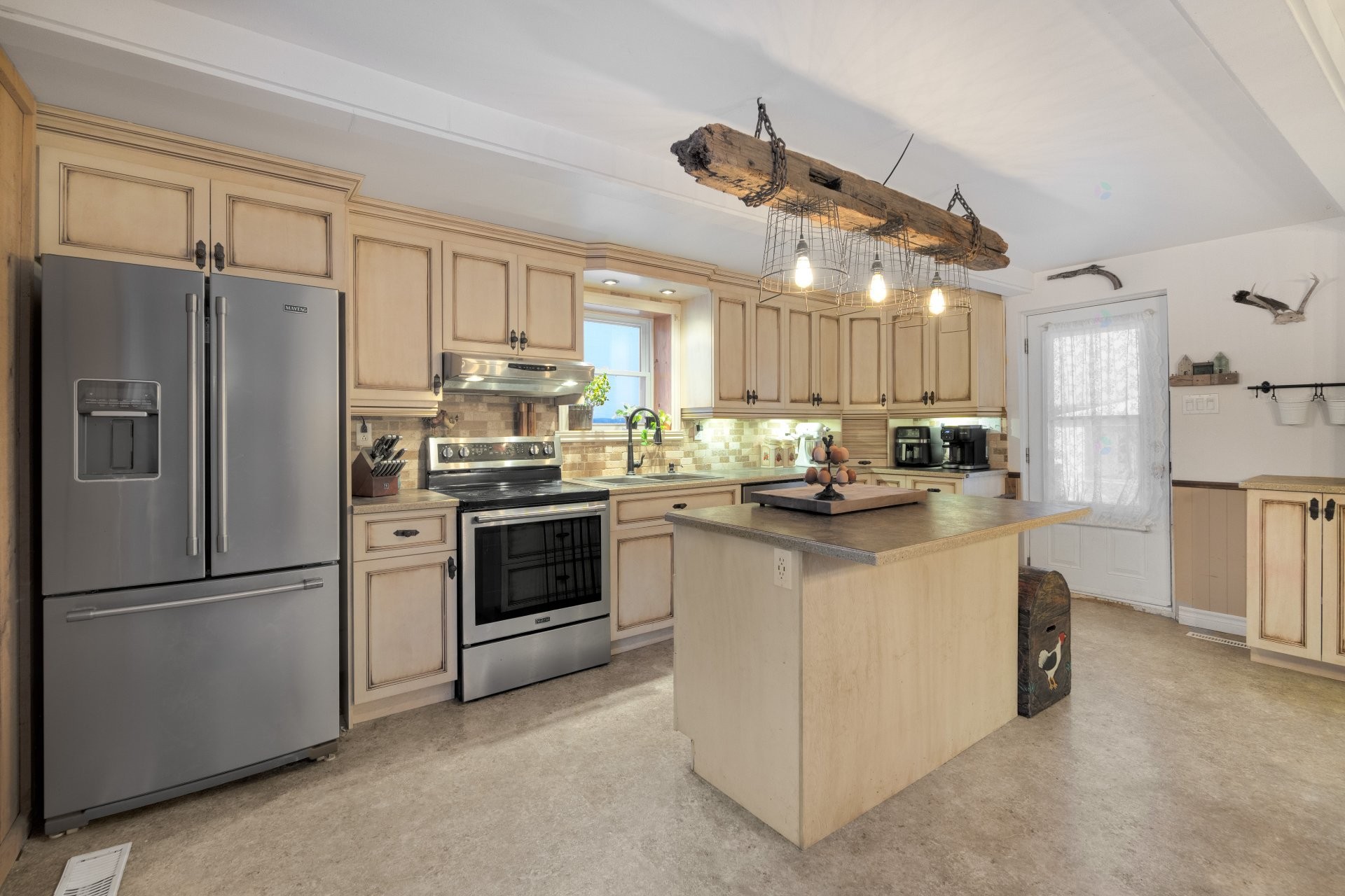 









231


9e-et-10e Rang

,
Saint-Camille,




QC
J0A1G0

