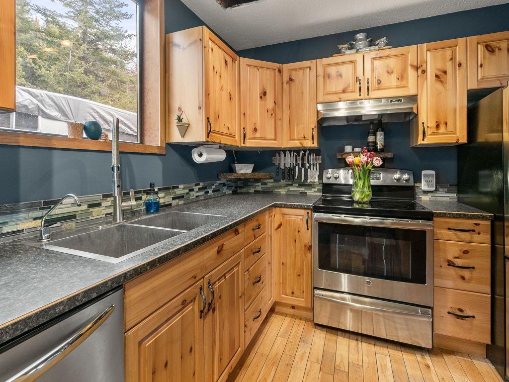 









1809


Cardinal Creek

Road,
Kelowna,




BC
V1P 1J3

