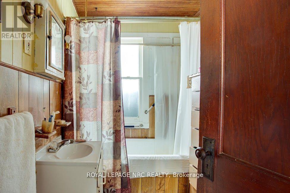 












3188 YOUNG AVENUE

,
Fort Erie (Ridgeway),




Ontario
L0S1N0

