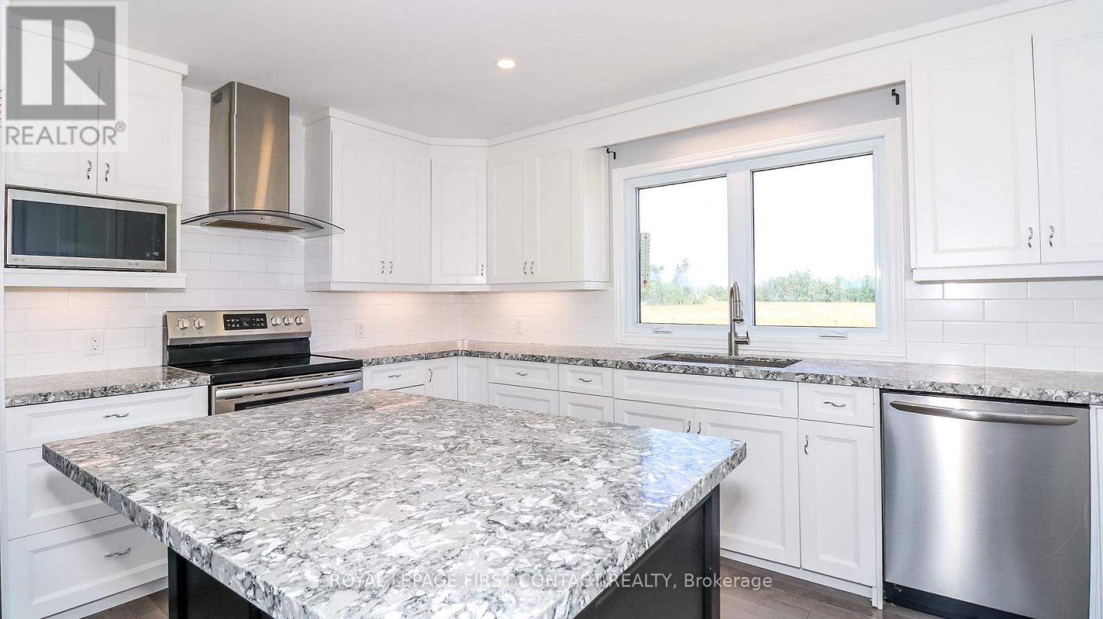 












126734 SOUTHGATE RD 12 ROAD

,
Southgate,




Ontario
N0C1B0

