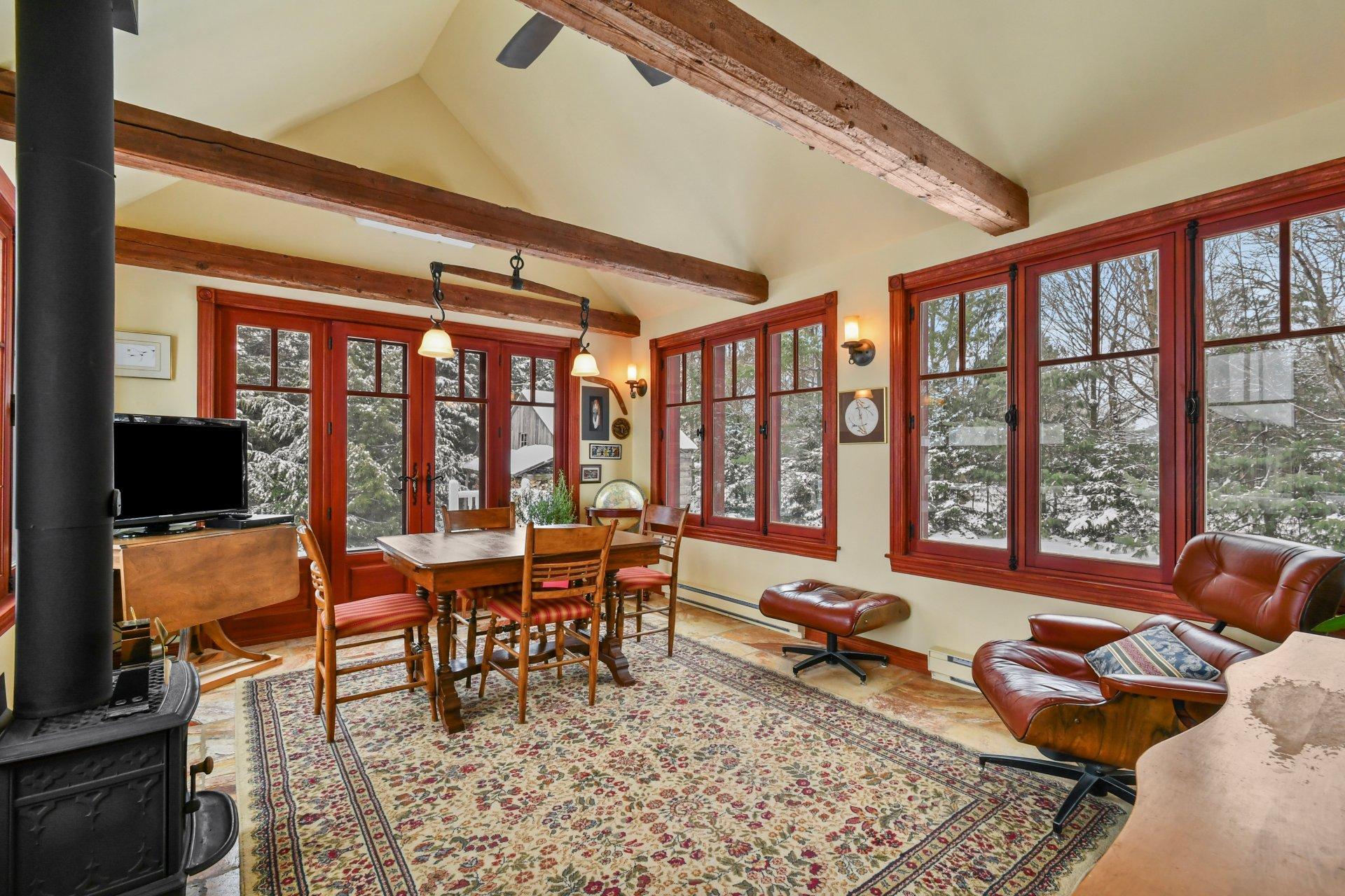 









77


Route 221

,
Saint-Cyprien-de-Napierville,




QC
J0J1L0

