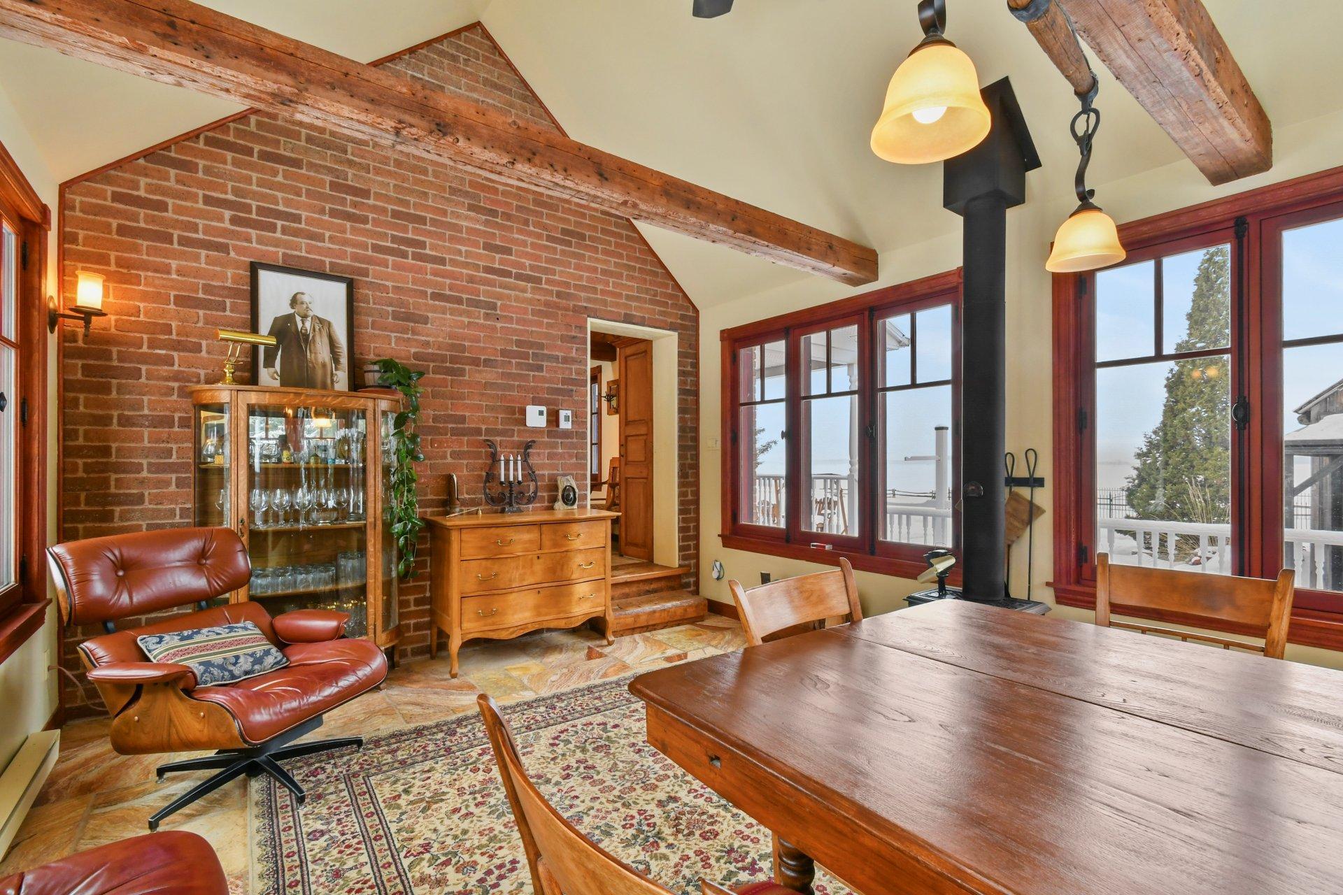 









77


Route 221

,
Saint-Cyprien-de-Napierville,




QC
J0J1L0

