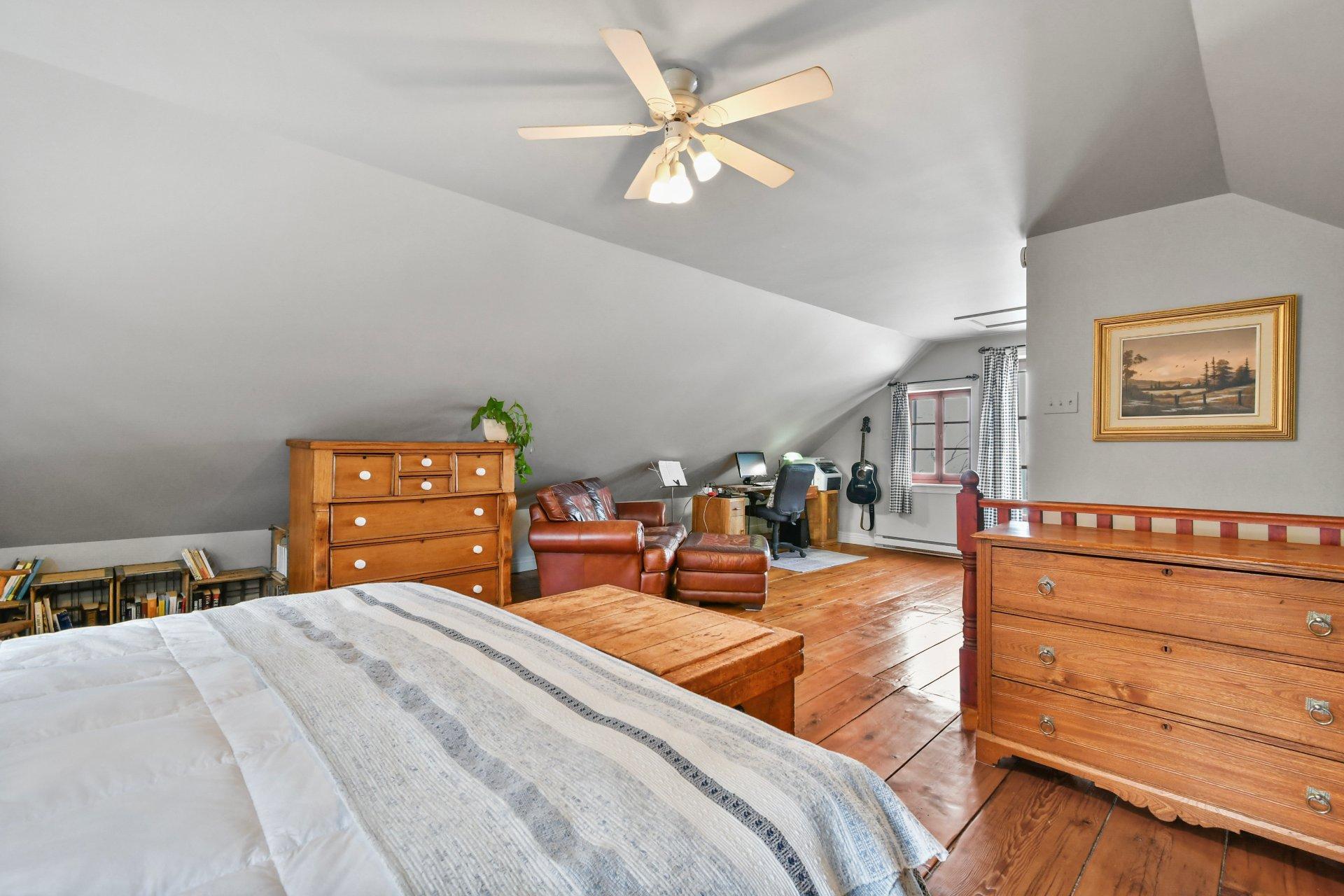 









77


Route 221

,
Saint-Cyprien-de-Napierville,




QC
J0J1L0

