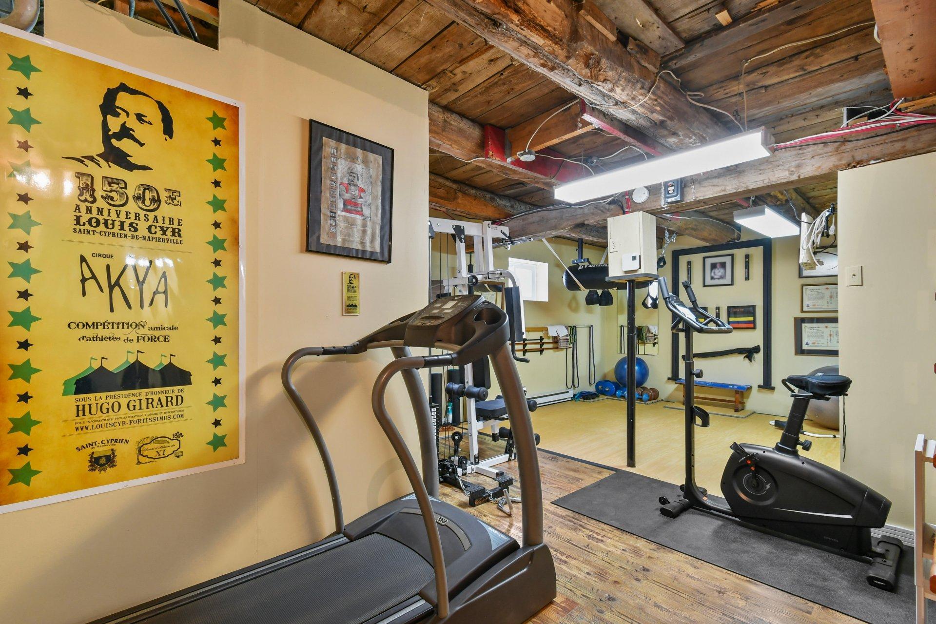 









77


Route 221

,
Saint-Cyprien-de-Napierville,




QC
J0J1L0

