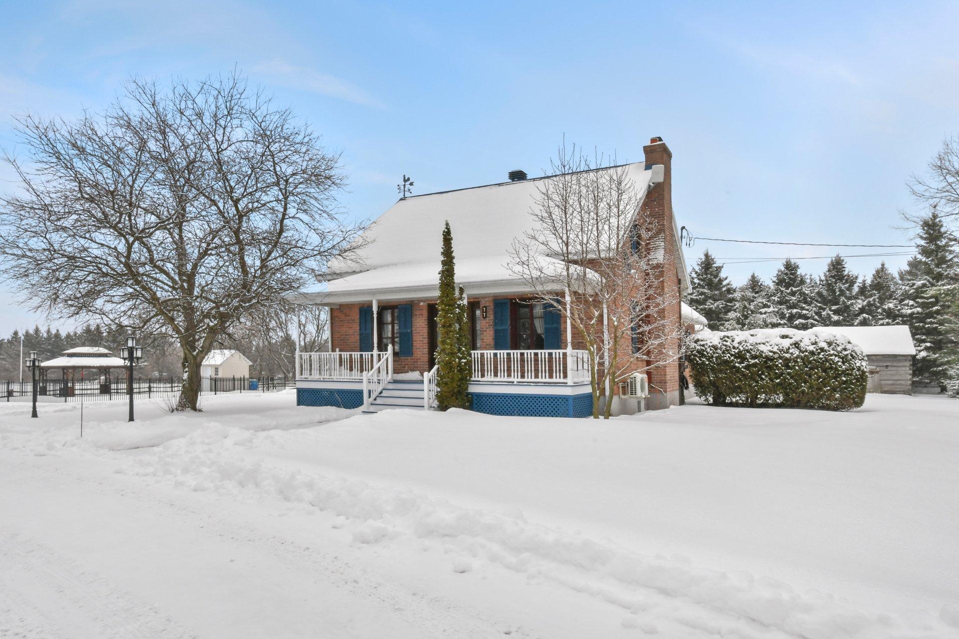 









77


Route 221

,
Saint-Cyprien-de-Napierville,




QC
J0J1L0

