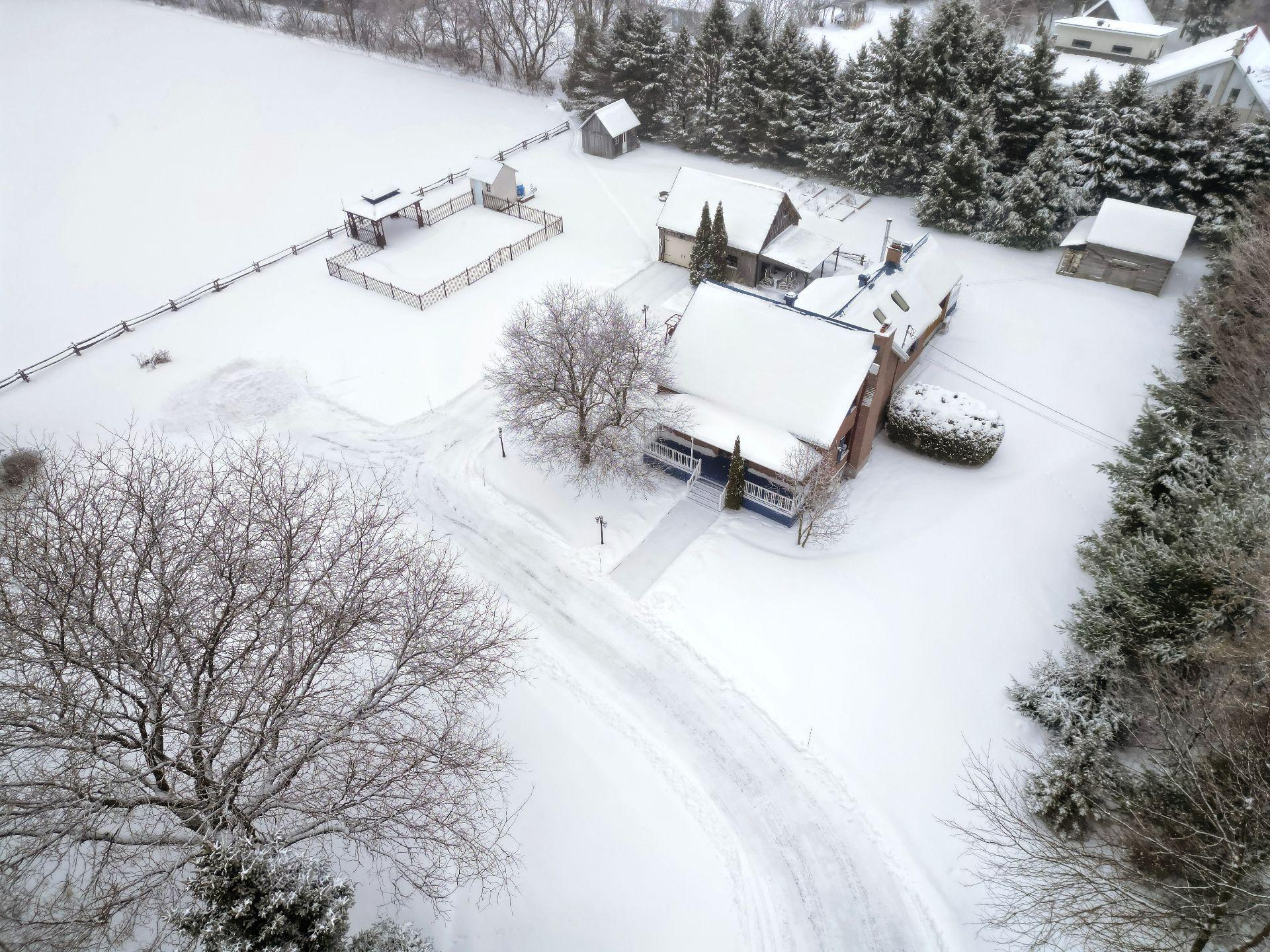 









77


Route 221

,
Saint-Cyprien-de-Napierville,




QC
J0J1L0

