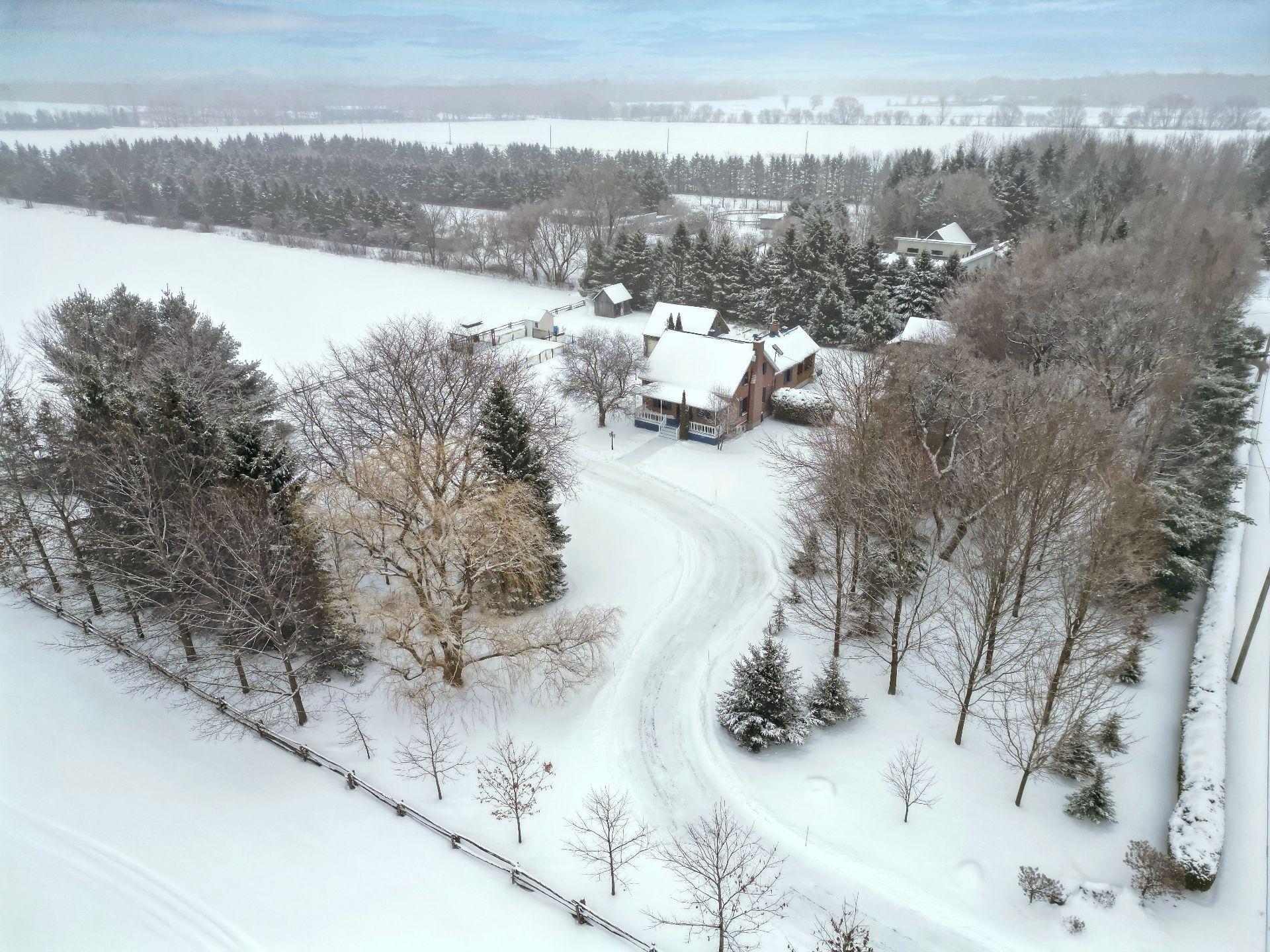 









77


Route 221

,
Saint-Cyprien-de-Napierville,




QC
J0J1L0

