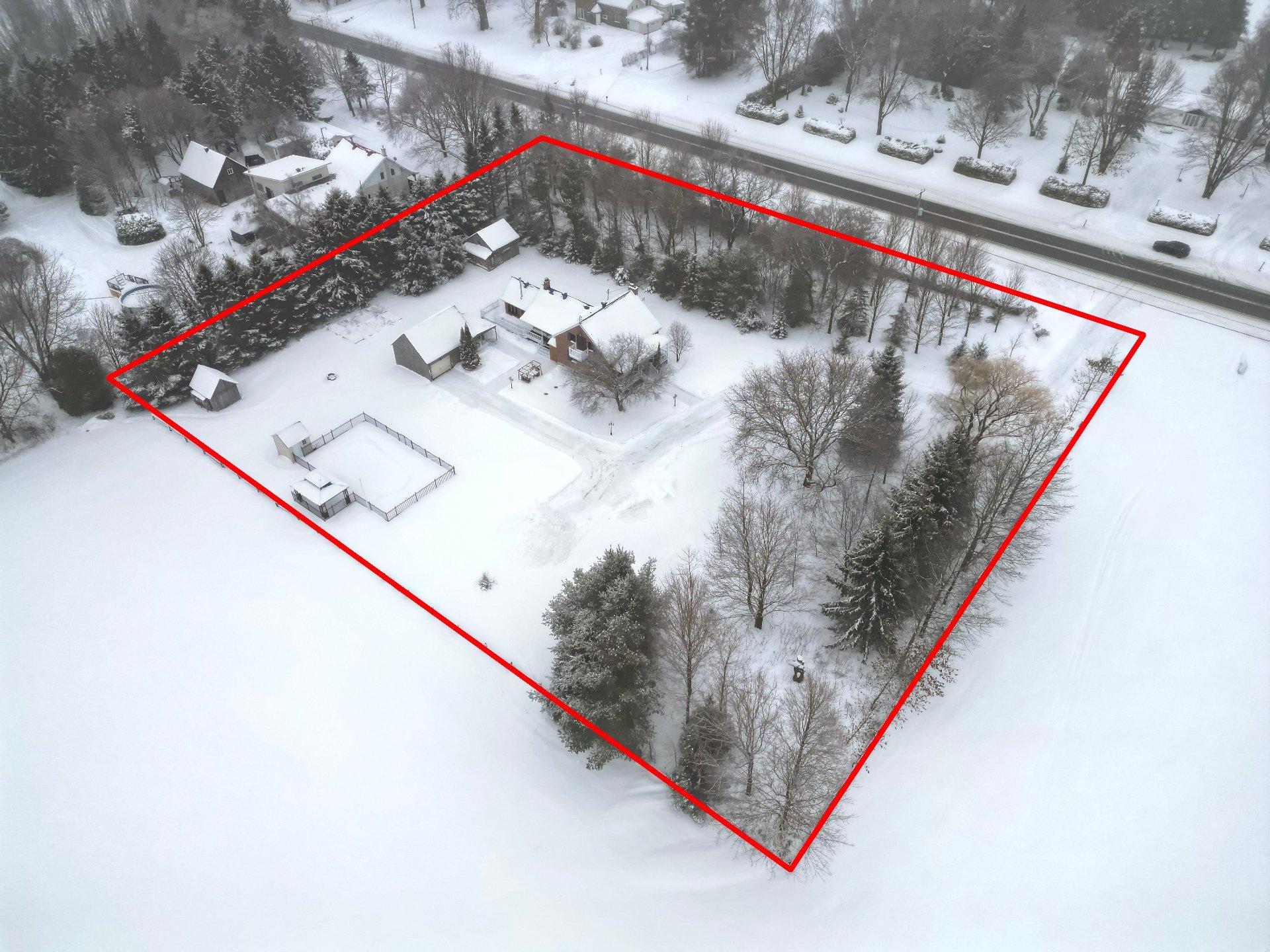 









77


Route 221

,
Saint-Cyprien-de-Napierville,




QC
J0J1L0

