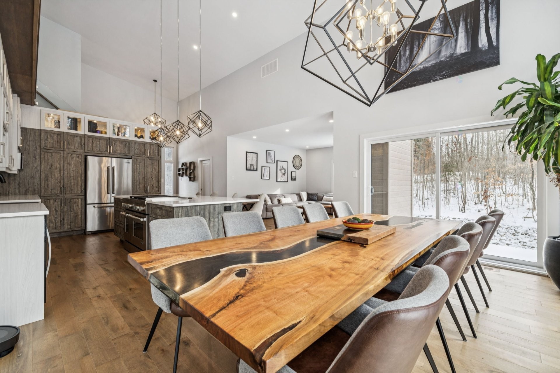 









4


Ch. du Havre

,
Val-des-Monts,




QC
J8N0B4

