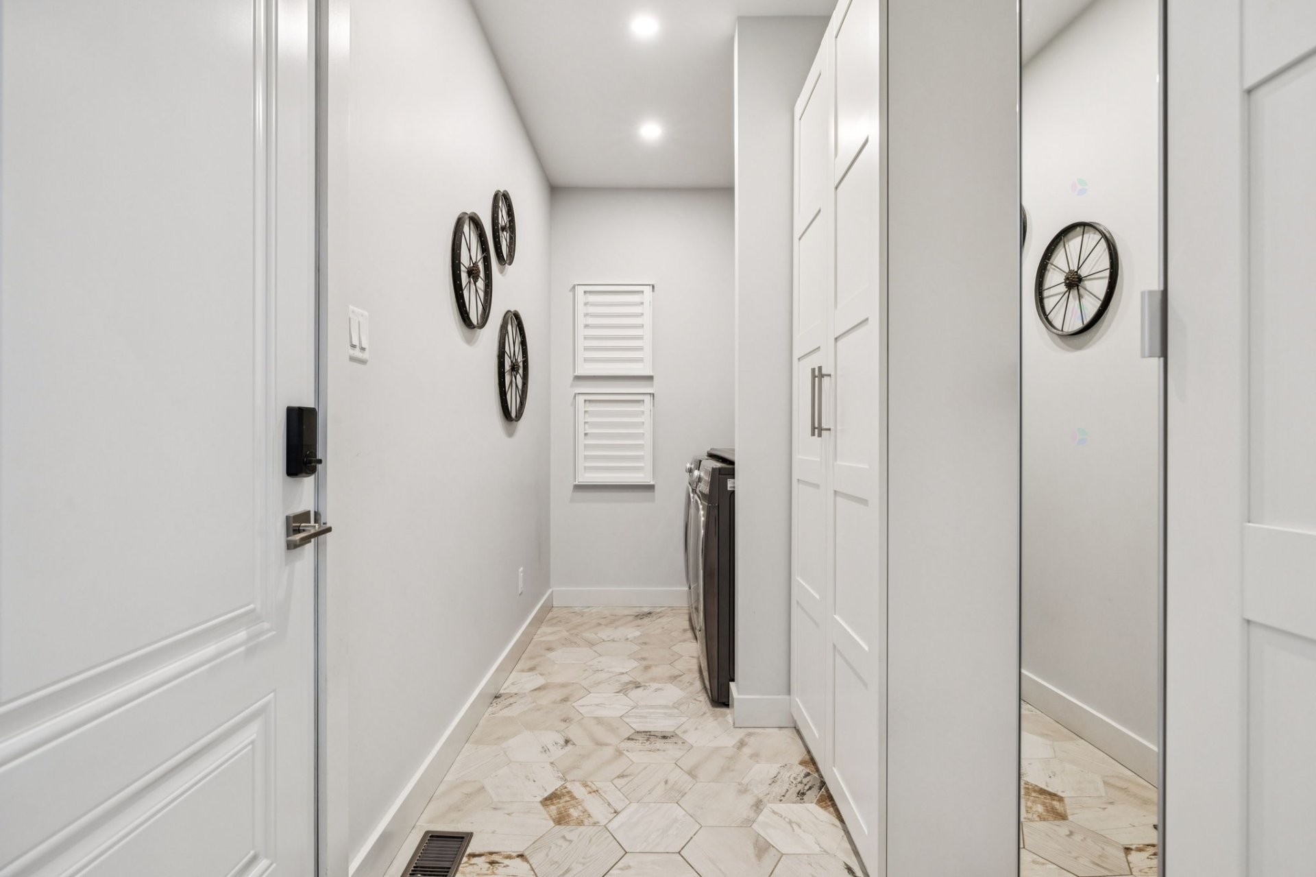 









4


Ch. du Havre

,
Val-des-Monts,




QC
J8N0B4

