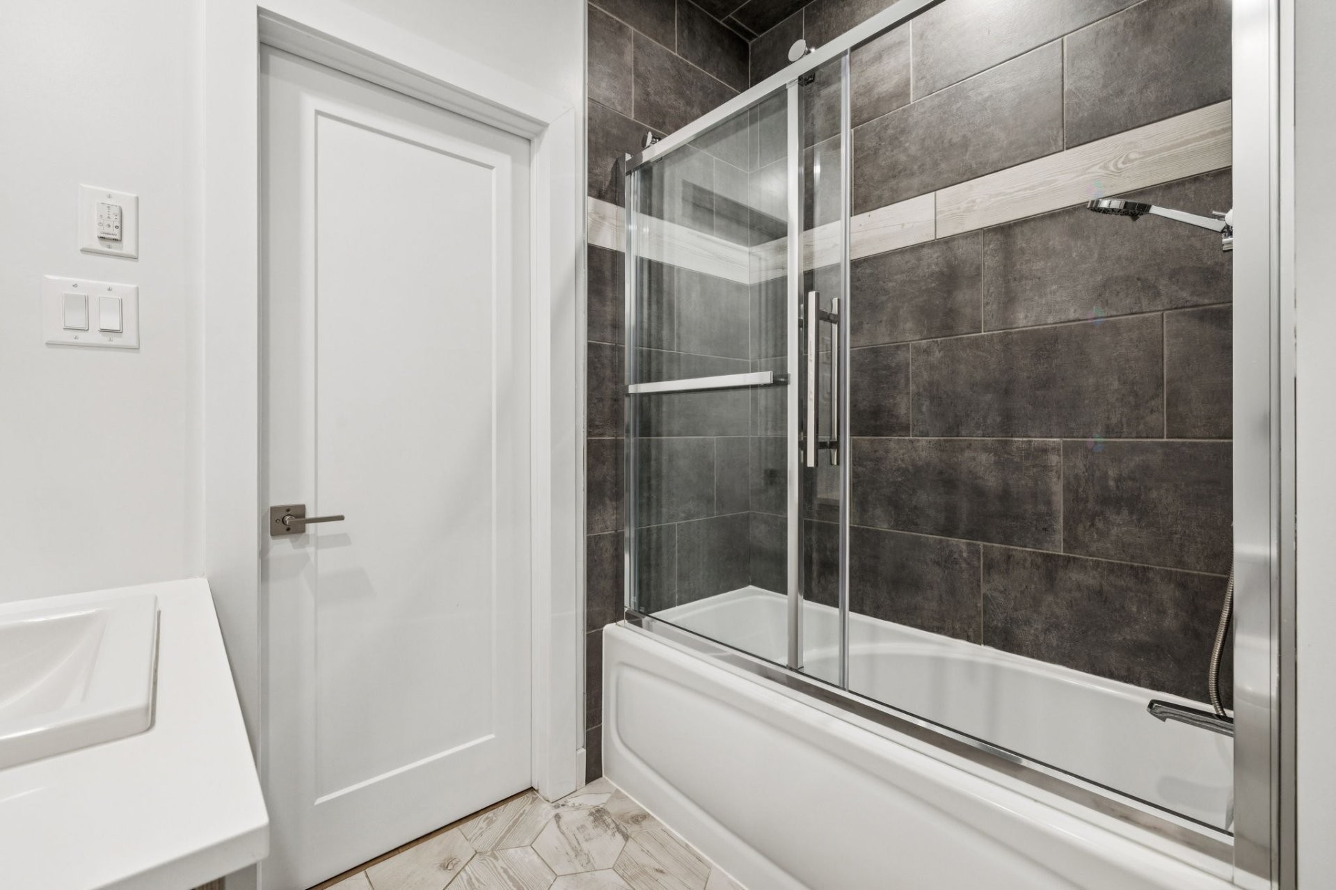 









4


Ch. du Havre

,
Val-des-Monts,




QC
J8N0B4

