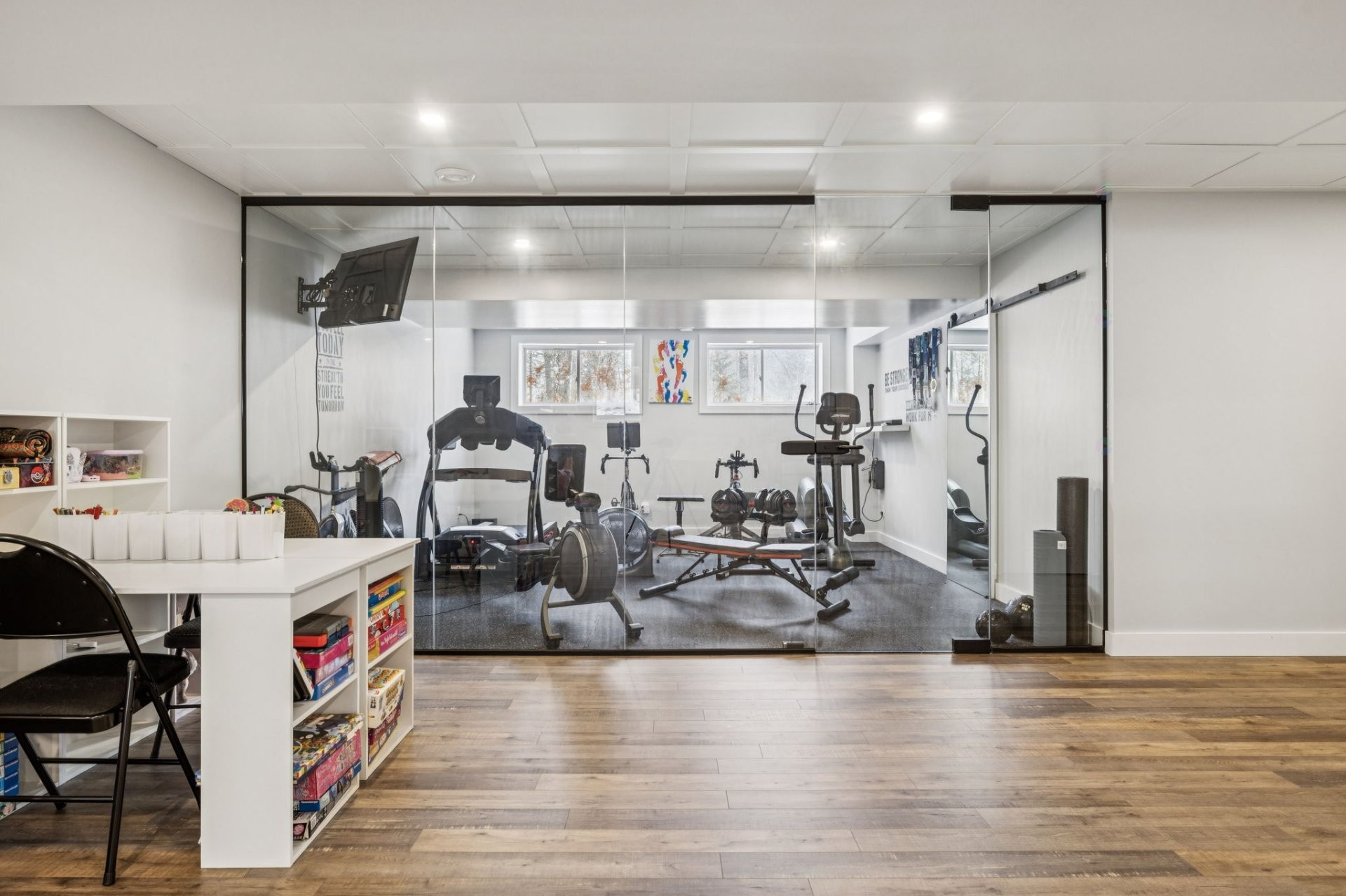 









4


Ch. du Havre

,
Val-des-Monts,




QC
J8N0B4

