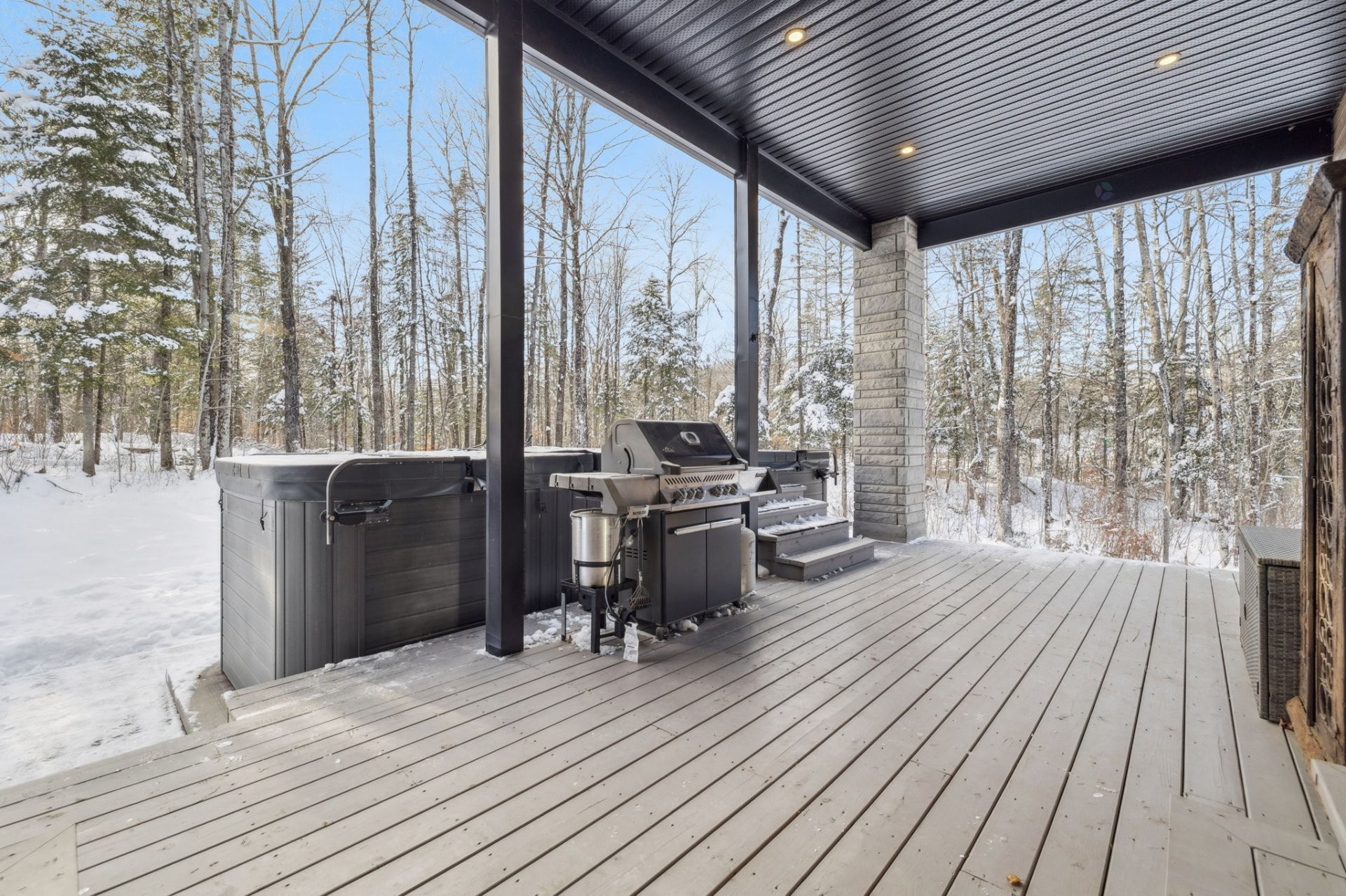 









4


Ch. du Havre

,
Val-des-Monts,




QC
J8N0B4

