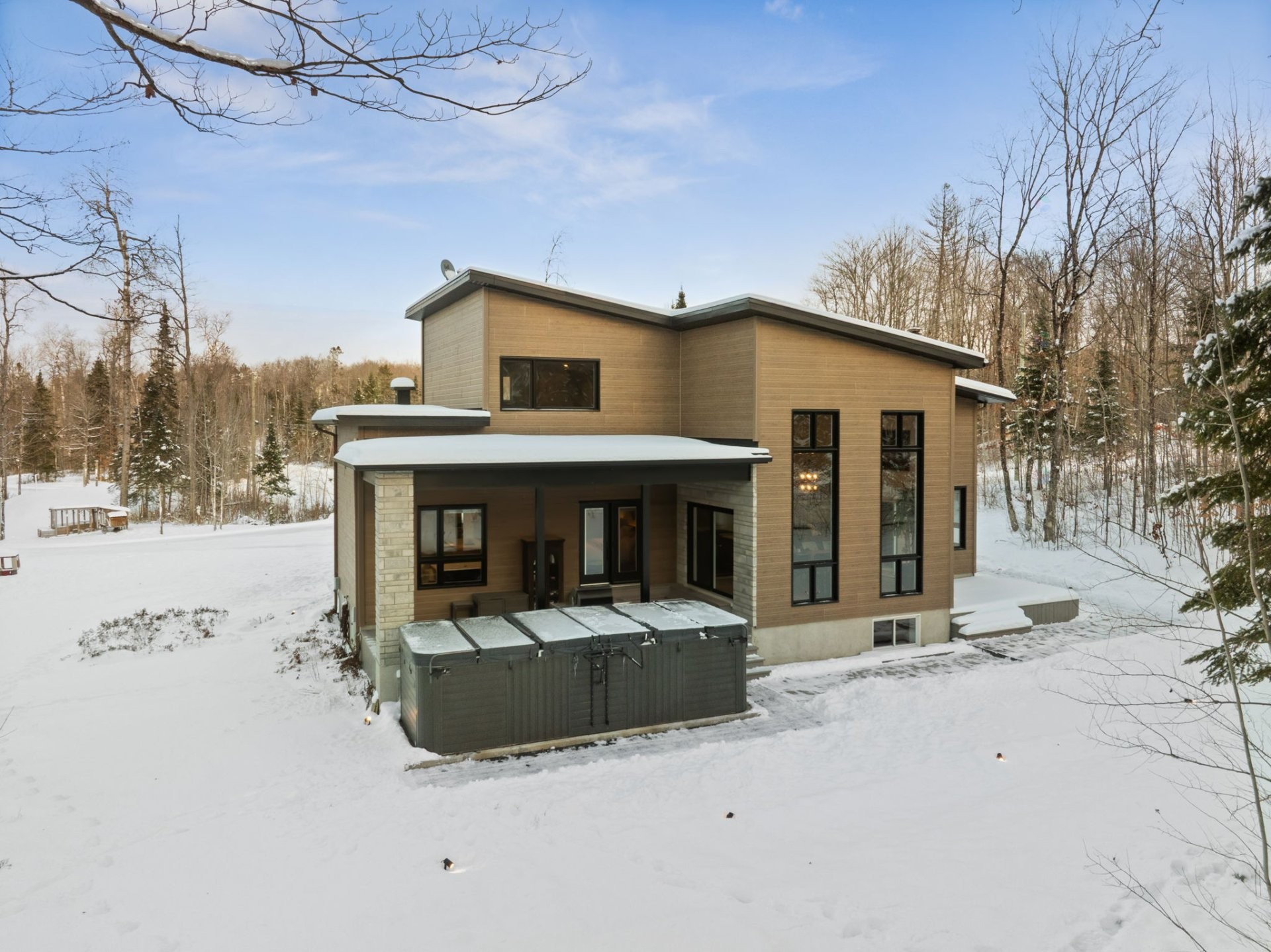 









4


Ch. du Havre

,
Val-des-Monts,




QC
J8N0B4

