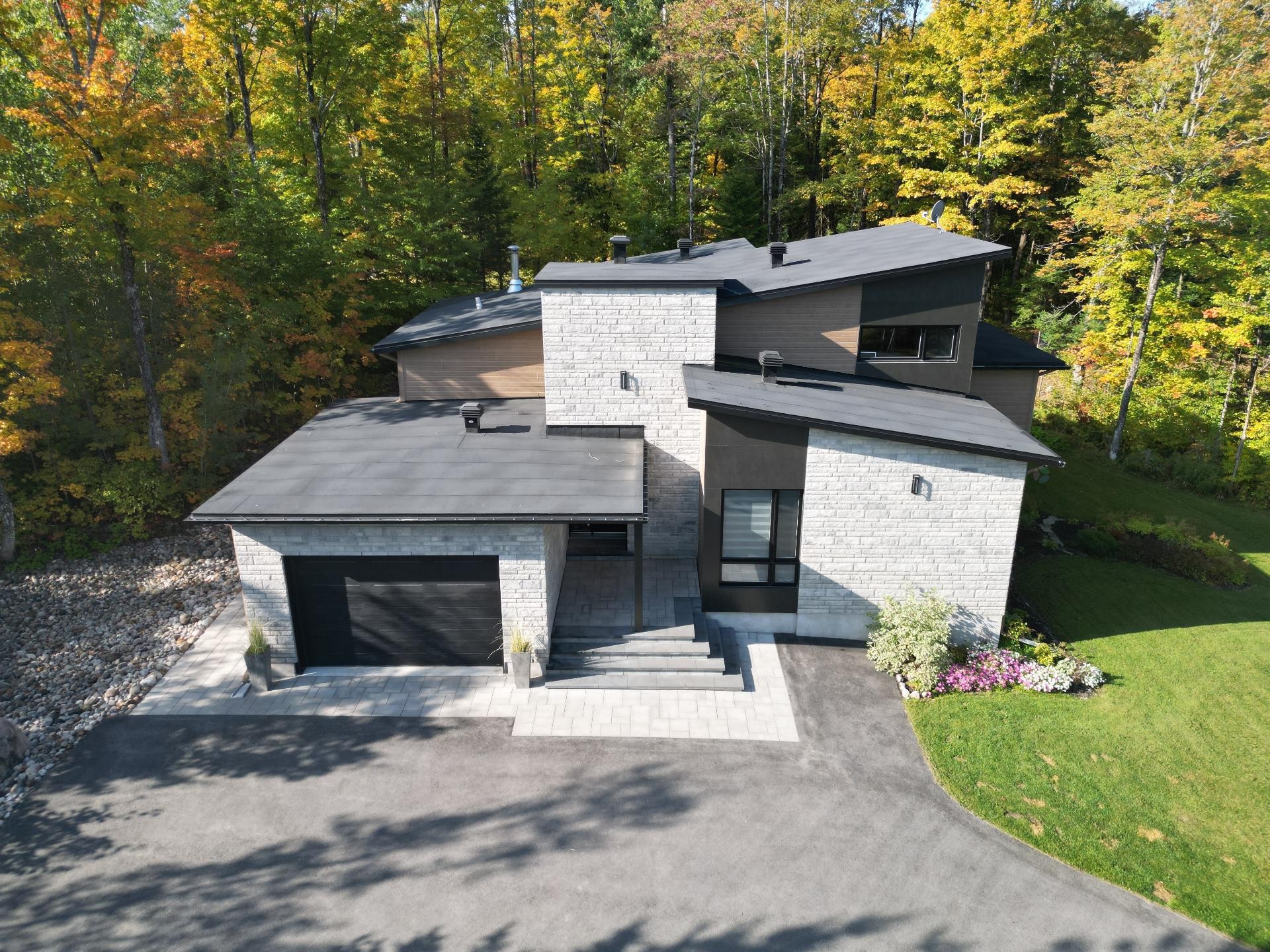 









4


Ch. du Havre

,
Val-des-Monts,




QC
J8N0B4

