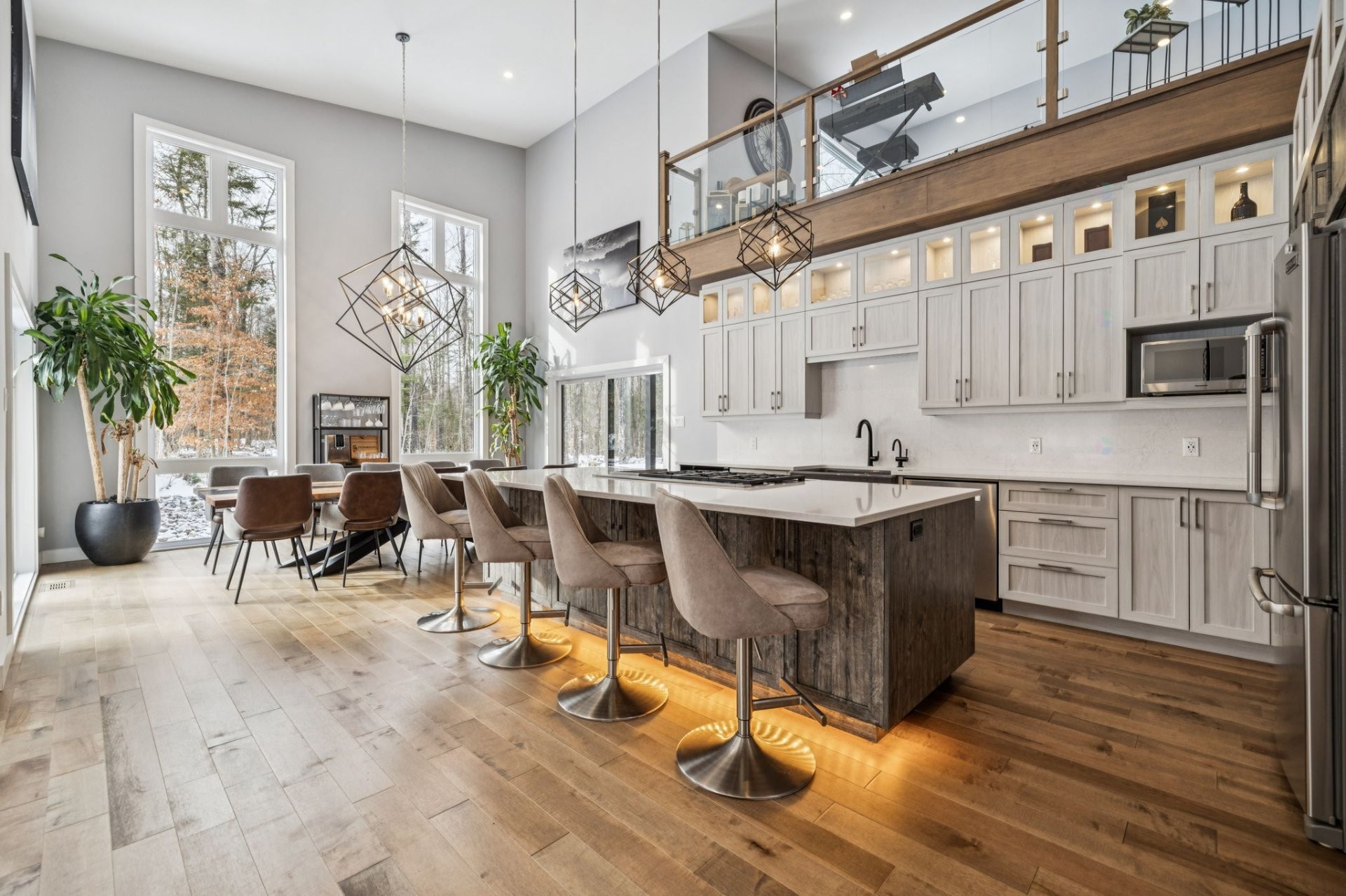 









4


Ch. du Havre

,
Val-des-Monts,




QC
J8N0B4

