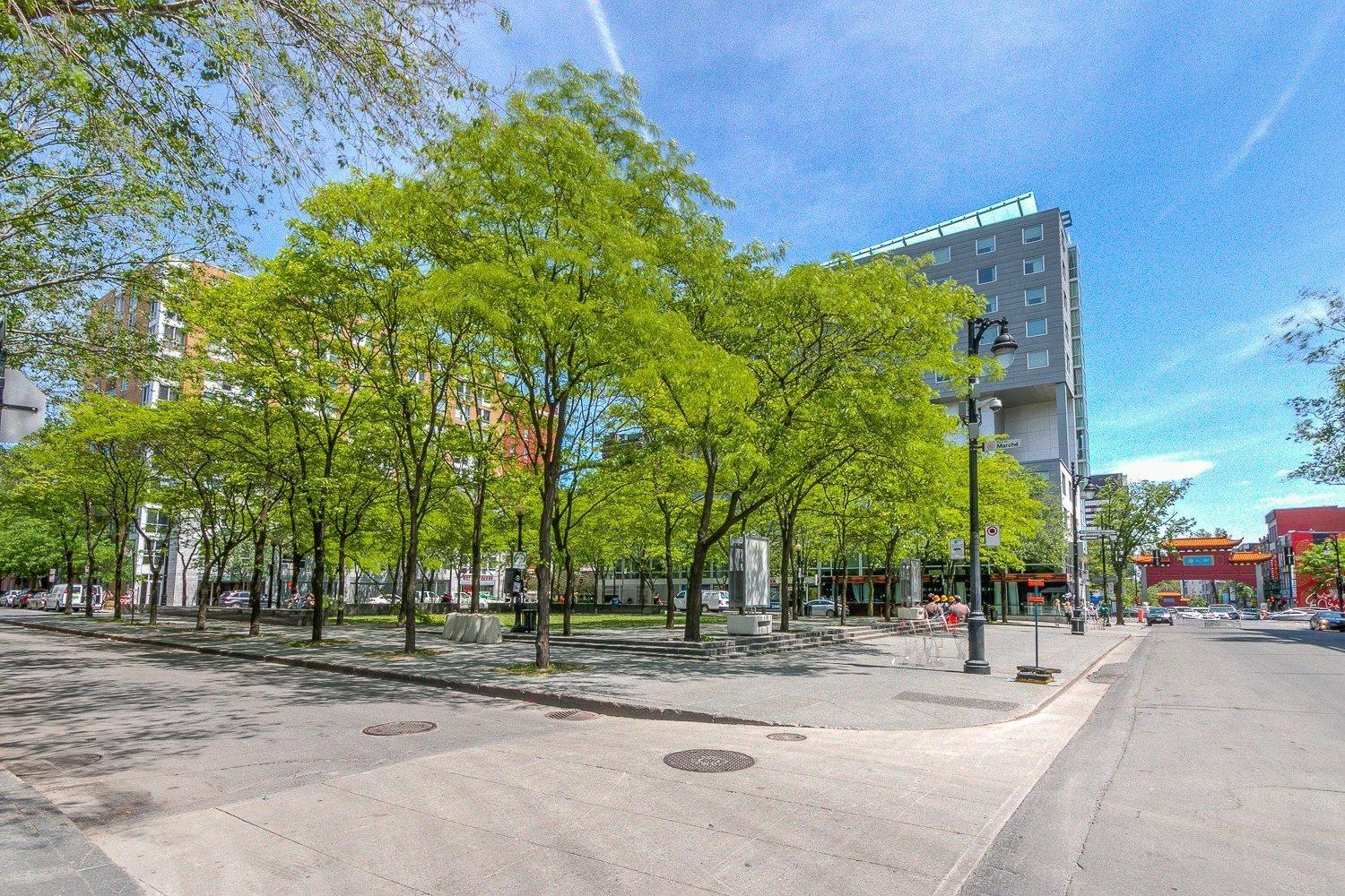 









98


Rue Charlotte

, 158,
Montréal (Ville-Marie),




QC
H2X3V2

