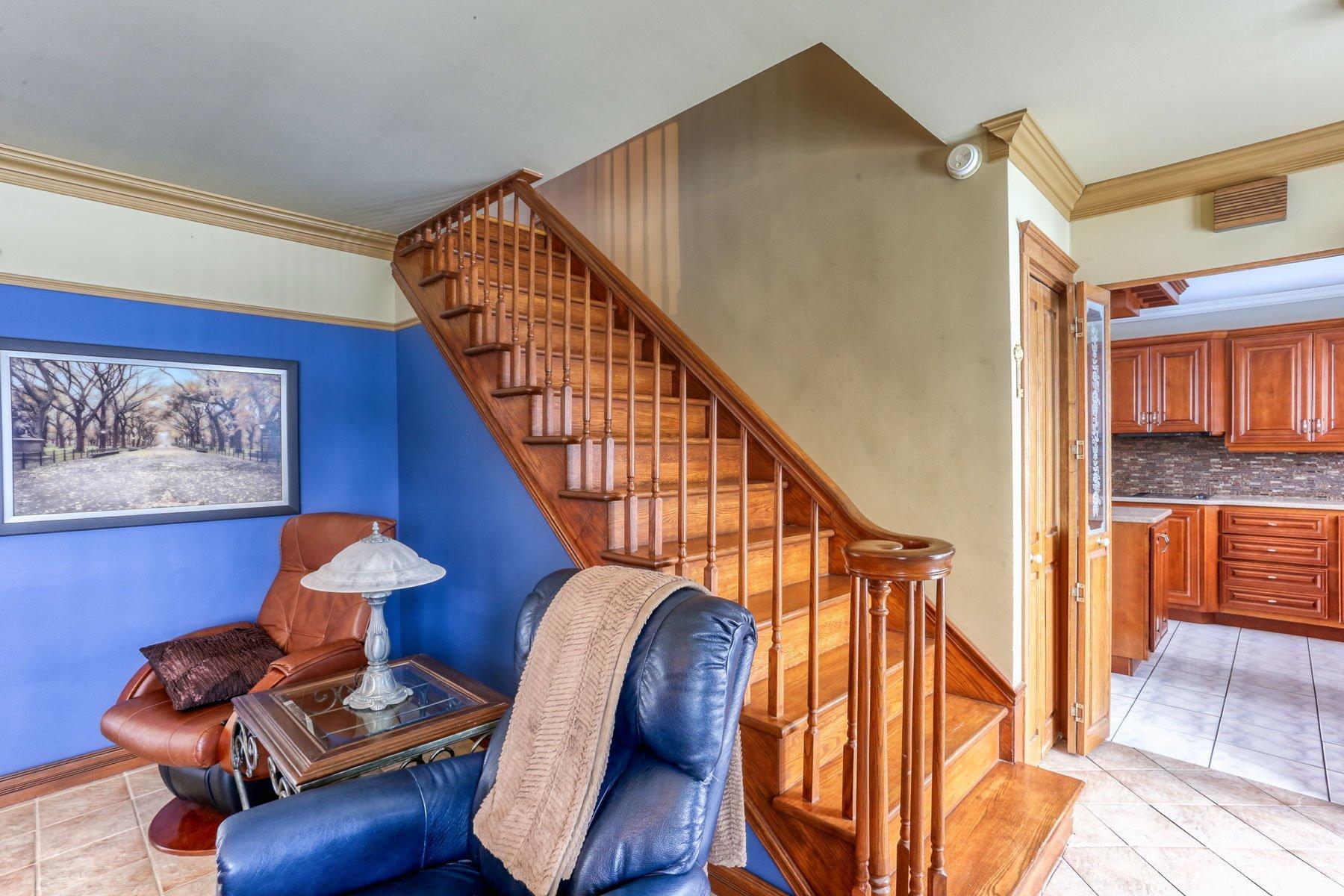 









3540


Rue Notre-Dame E.

,
Trois-Rivières,




QC
G8V1Z2

