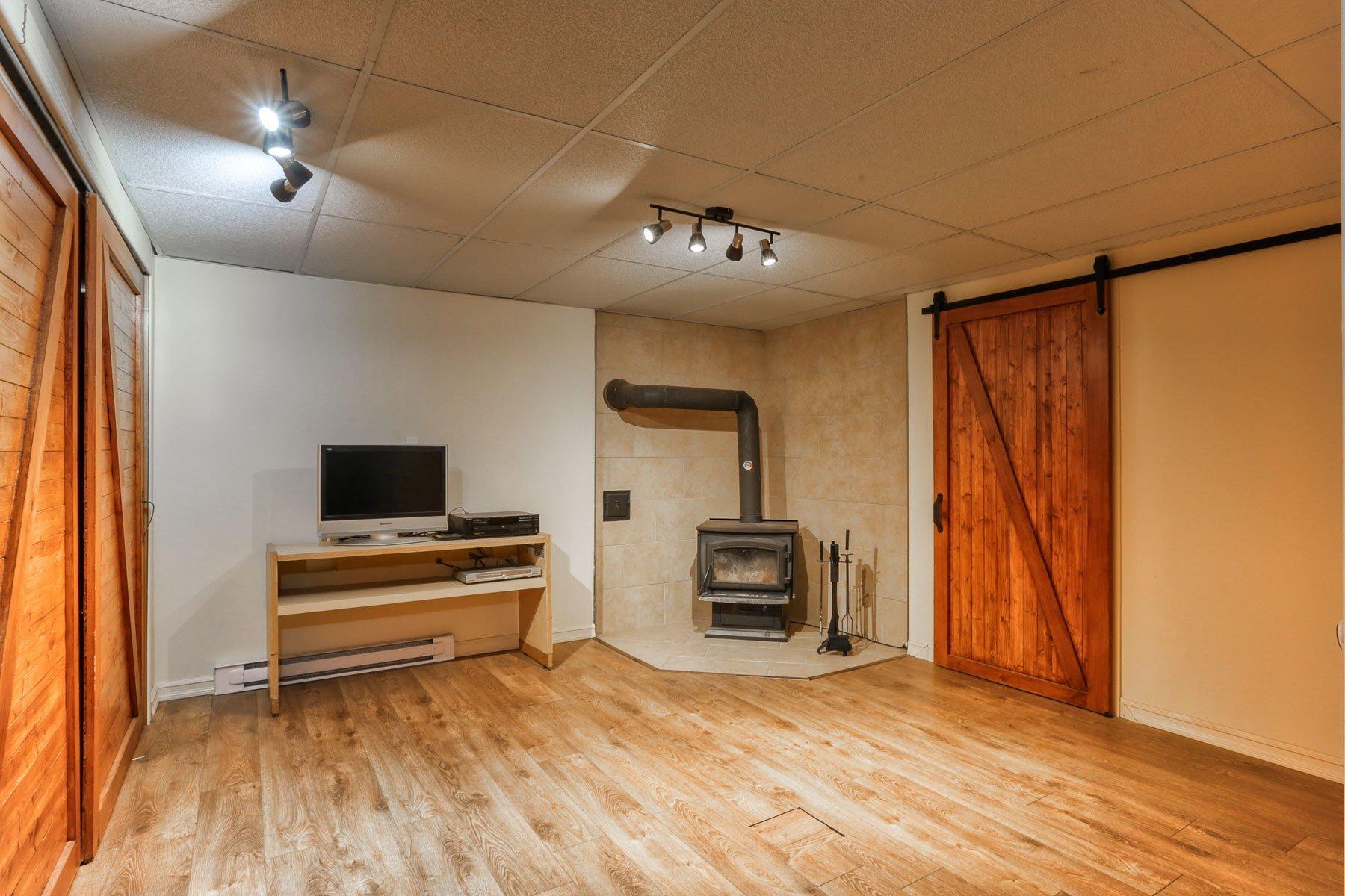 









3540


Rue Notre-Dame E.

,
Trois-Rivières,




QC
G8V1Z2

