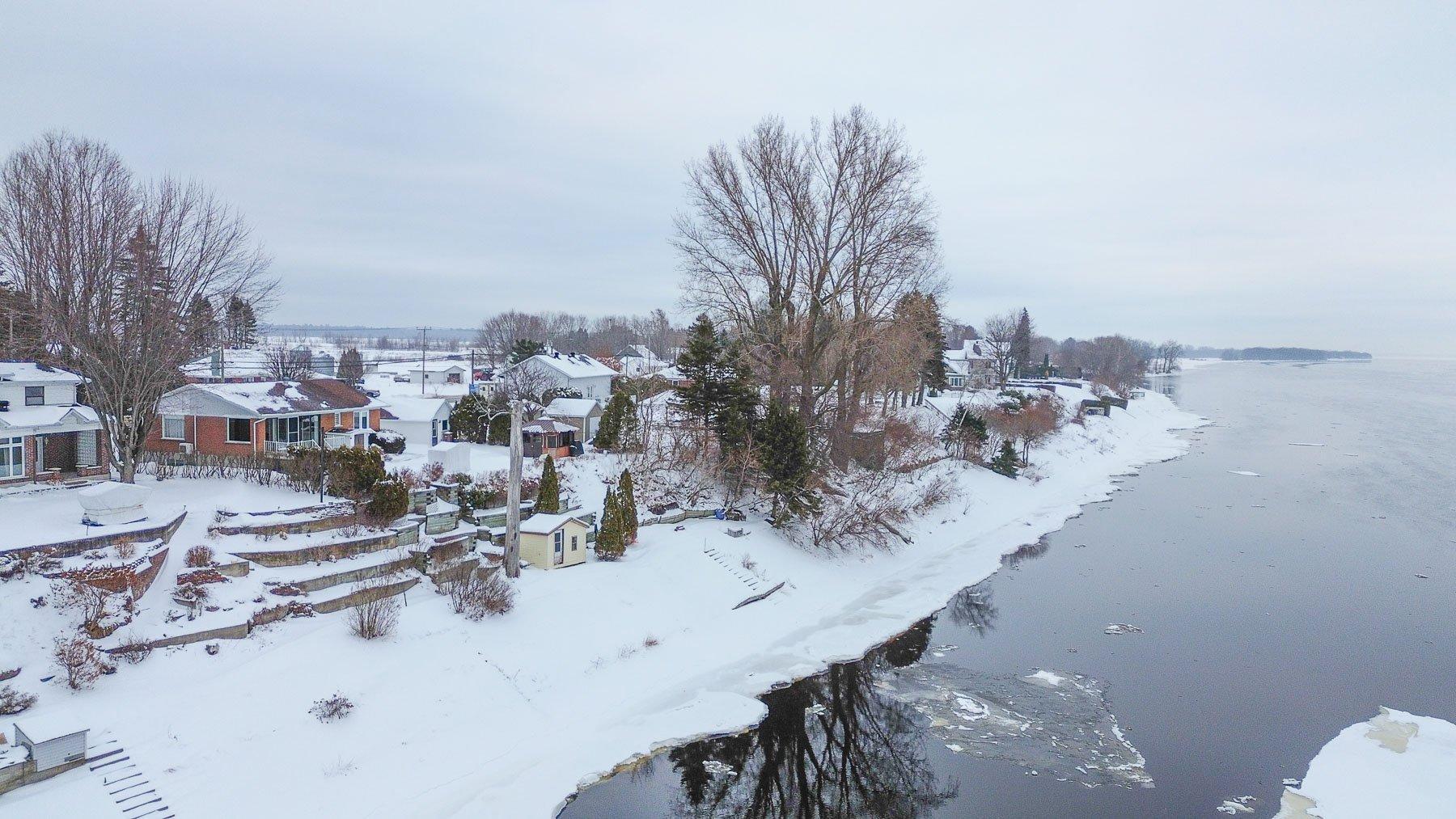 









3540


Rue Notre-Dame E.

,
Trois-Rivières,




QC
G8V1Z2

