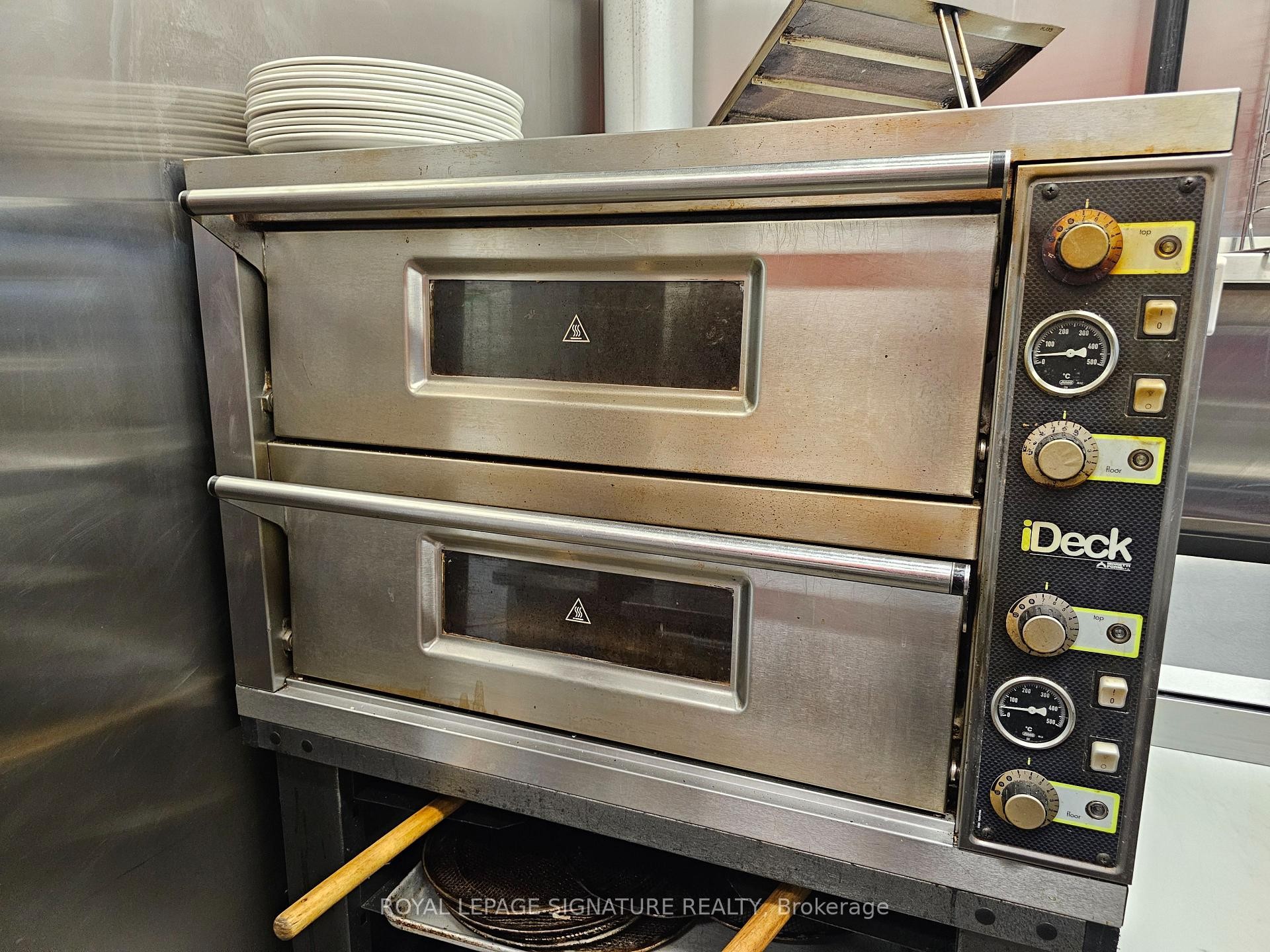 









6262


Highway 7

N/A, Unit 8,
Vaughan,




ON
L4H 5E7

