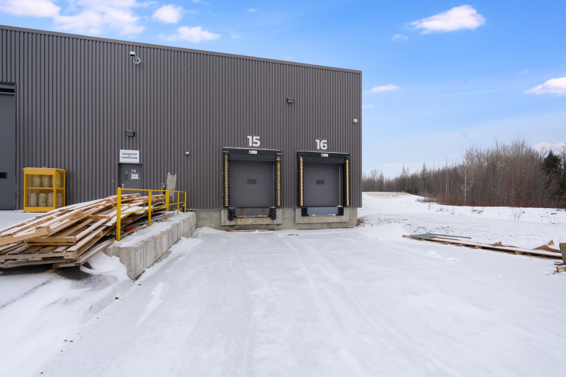 









2490


Rue Alfred-Nobel

, E,
Drummondville,




QC
J2A0N2

