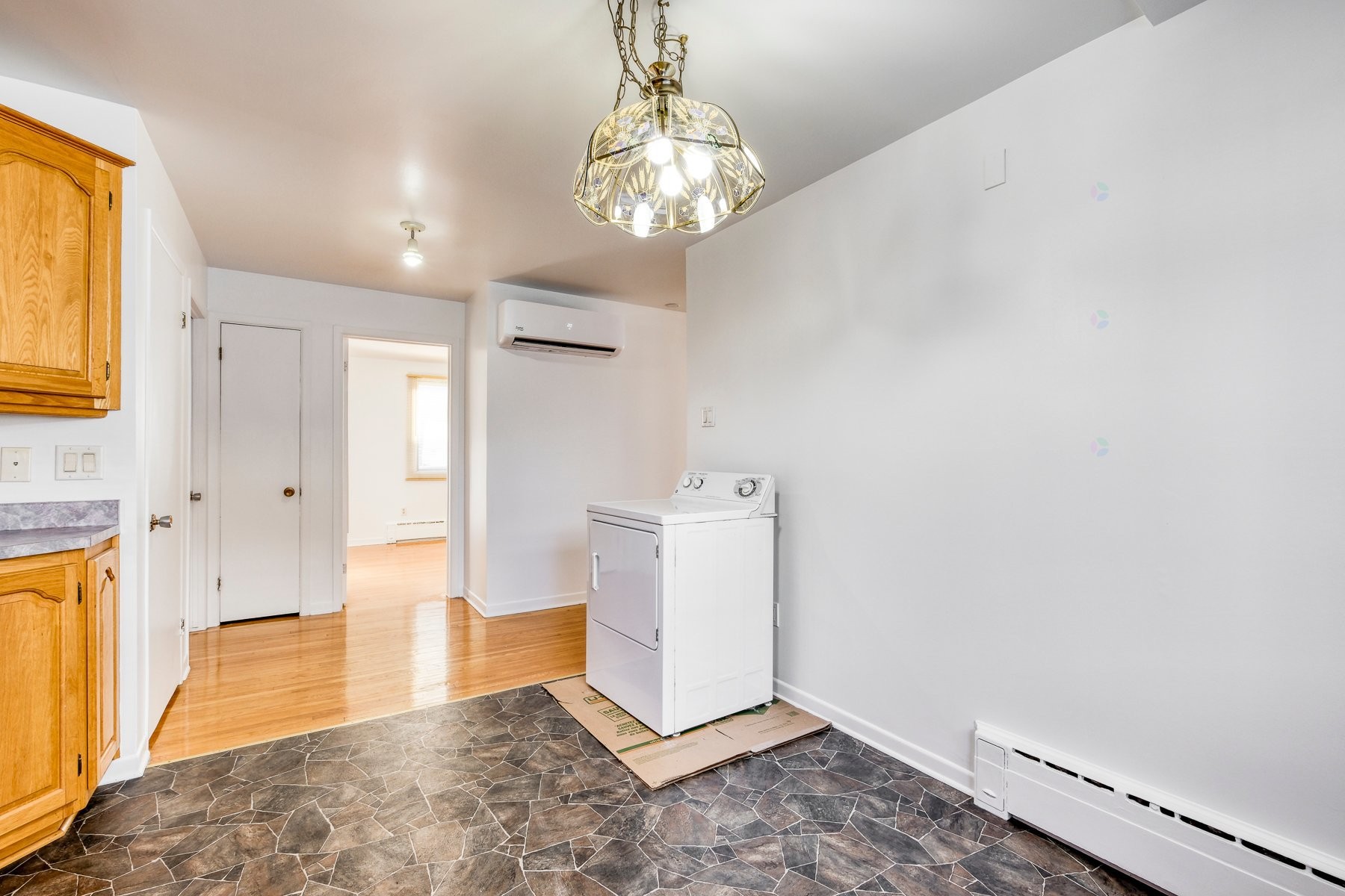 









65

 - 69


Rue Léo

,
Longueuil (Le Vieux-Longueuil),




QC
J4G1J2

