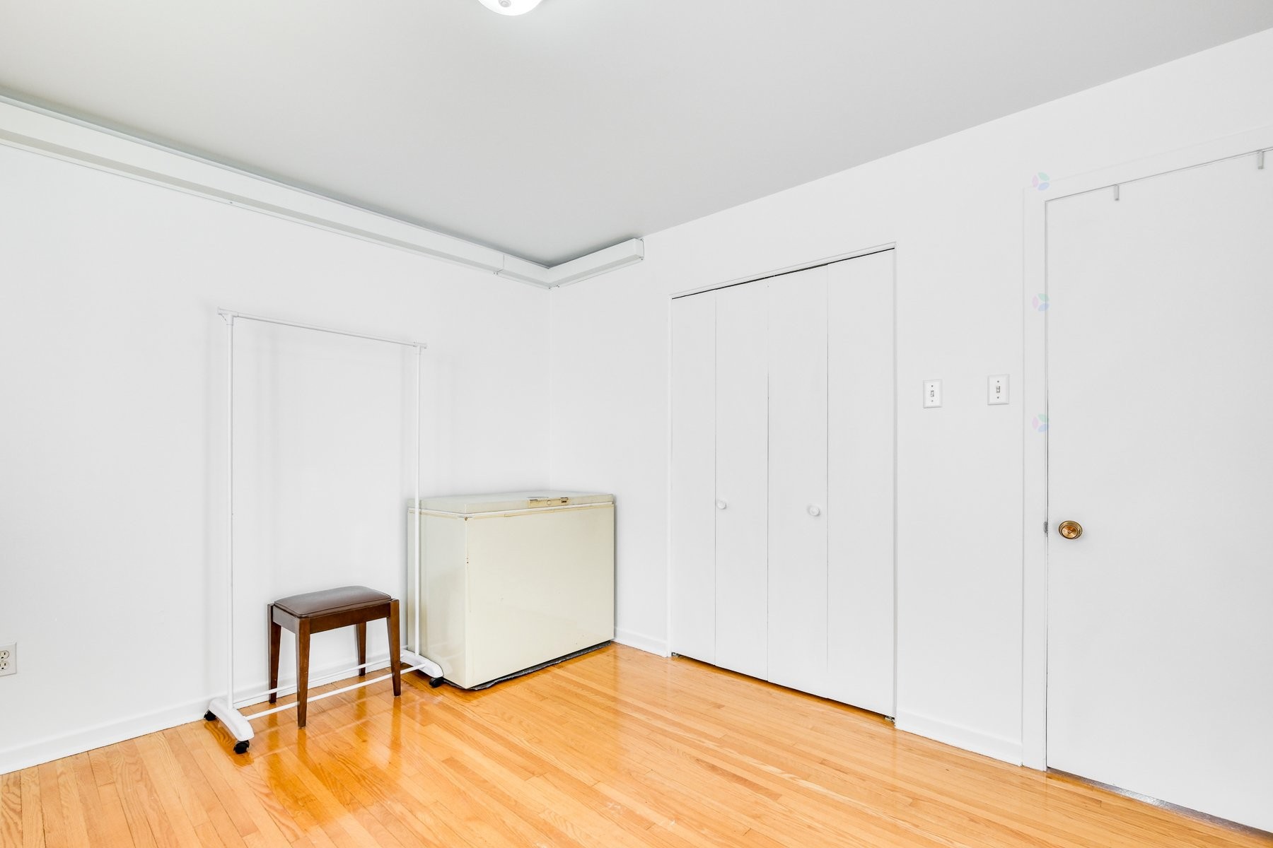 









65

 - 69


Rue Léo

,
Longueuil (Le Vieux-Longueuil),




QC
J4G1J2

