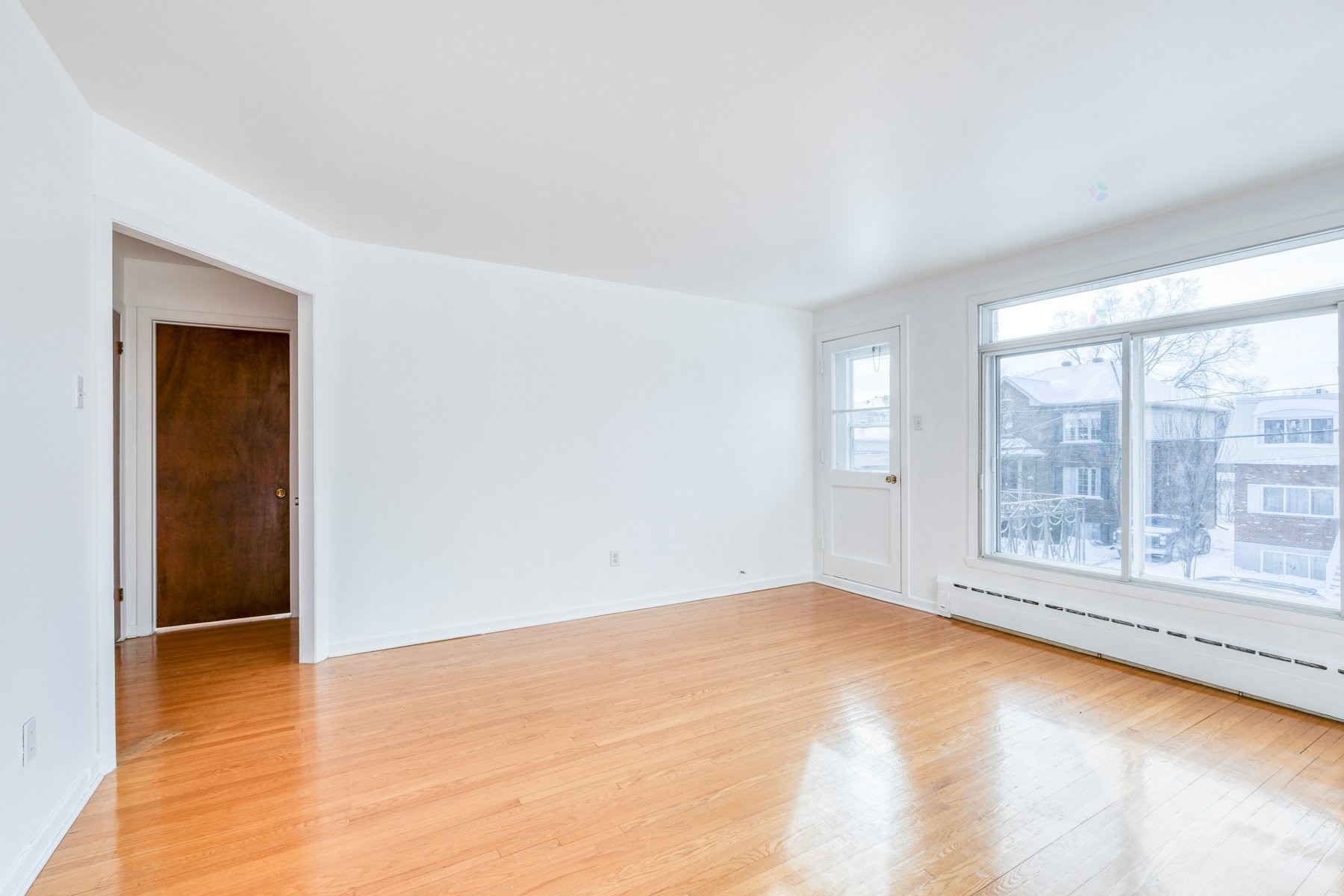 









65

 - 69


Rue Léo

,
Longueuil (Le Vieux-Longueuil),




QC
J4G1J2

