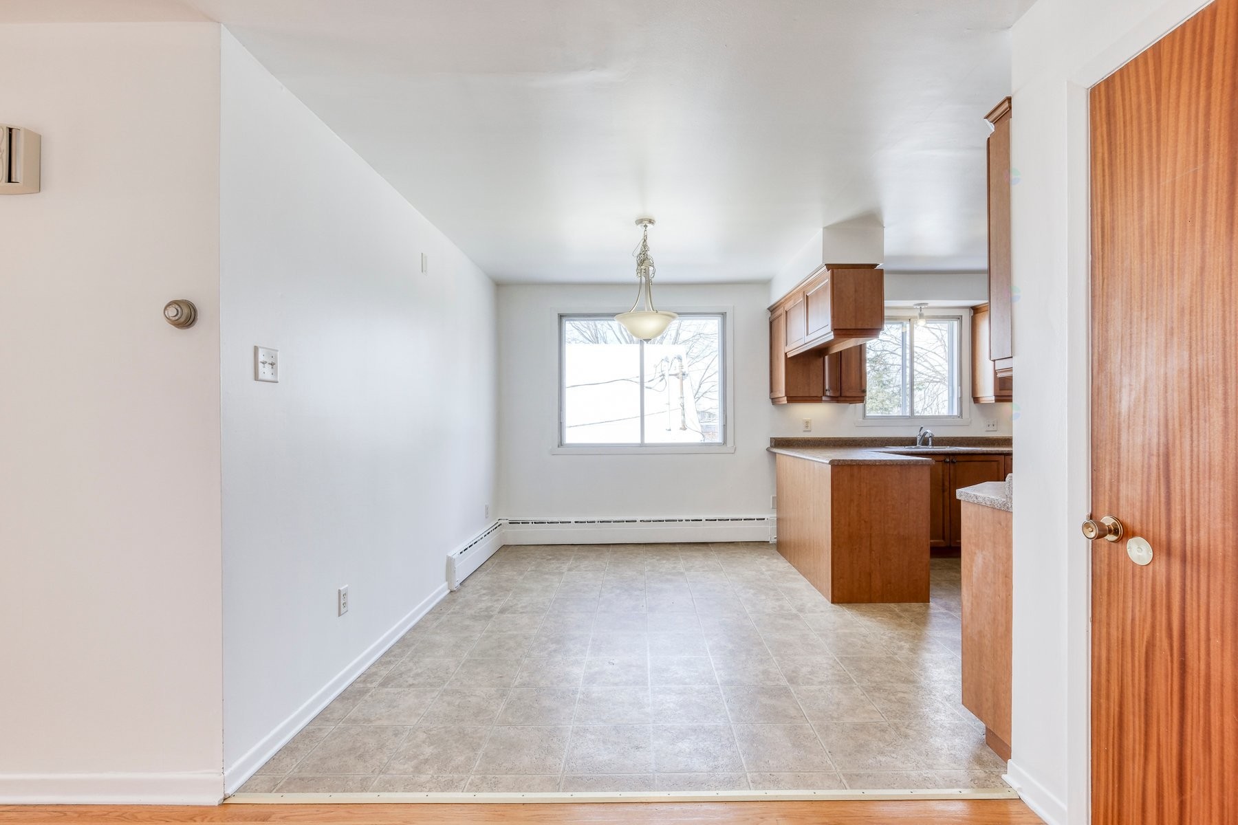 









65

 - 69


Rue Léo

,
Longueuil (Le Vieux-Longueuil),




QC
J4G1J2

