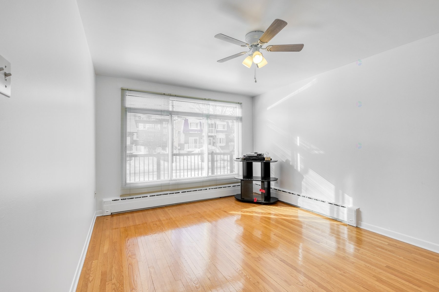 









65

 - 69


Rue Léo

,
Longueuil (Le Vieux-Longueuil),




QC
J4G1J2

