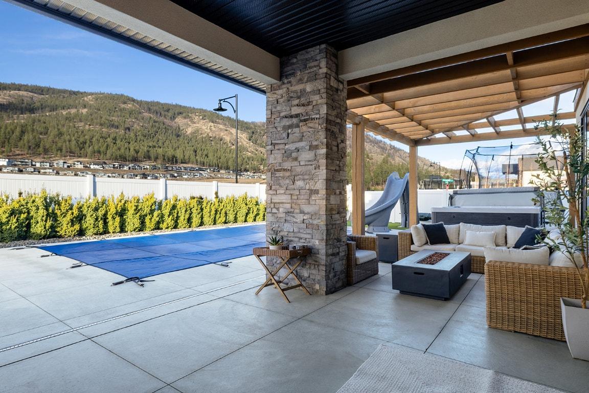 









2688


Ridgemount

Drive,
West Kelowna,




BC
V4T 3A6

