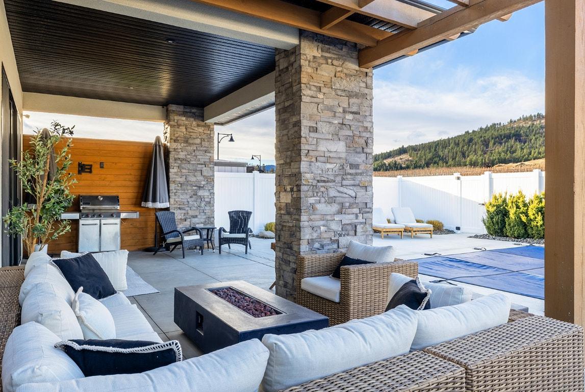 









2688


Ridgemount

Drive,
West Kelowna,




BC
V4T 3A6

