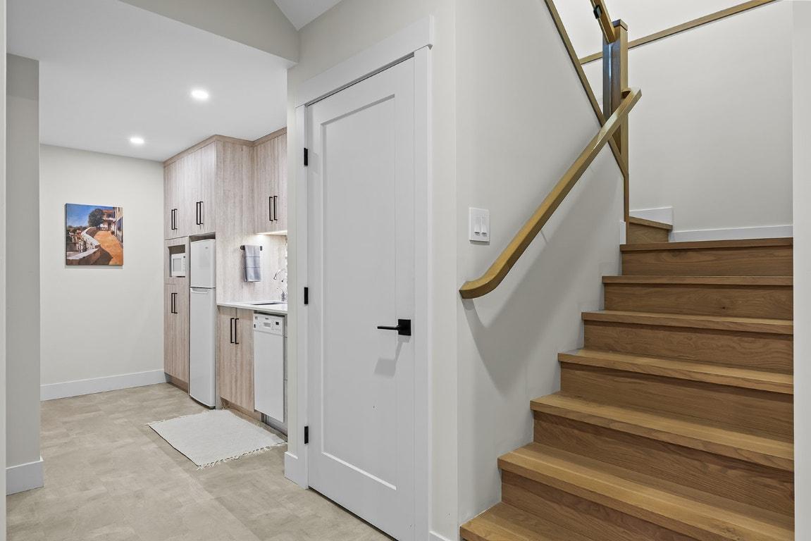 









2688


Ridgemount

Drive,
West Kelowna,




BC
V4T 3A6

