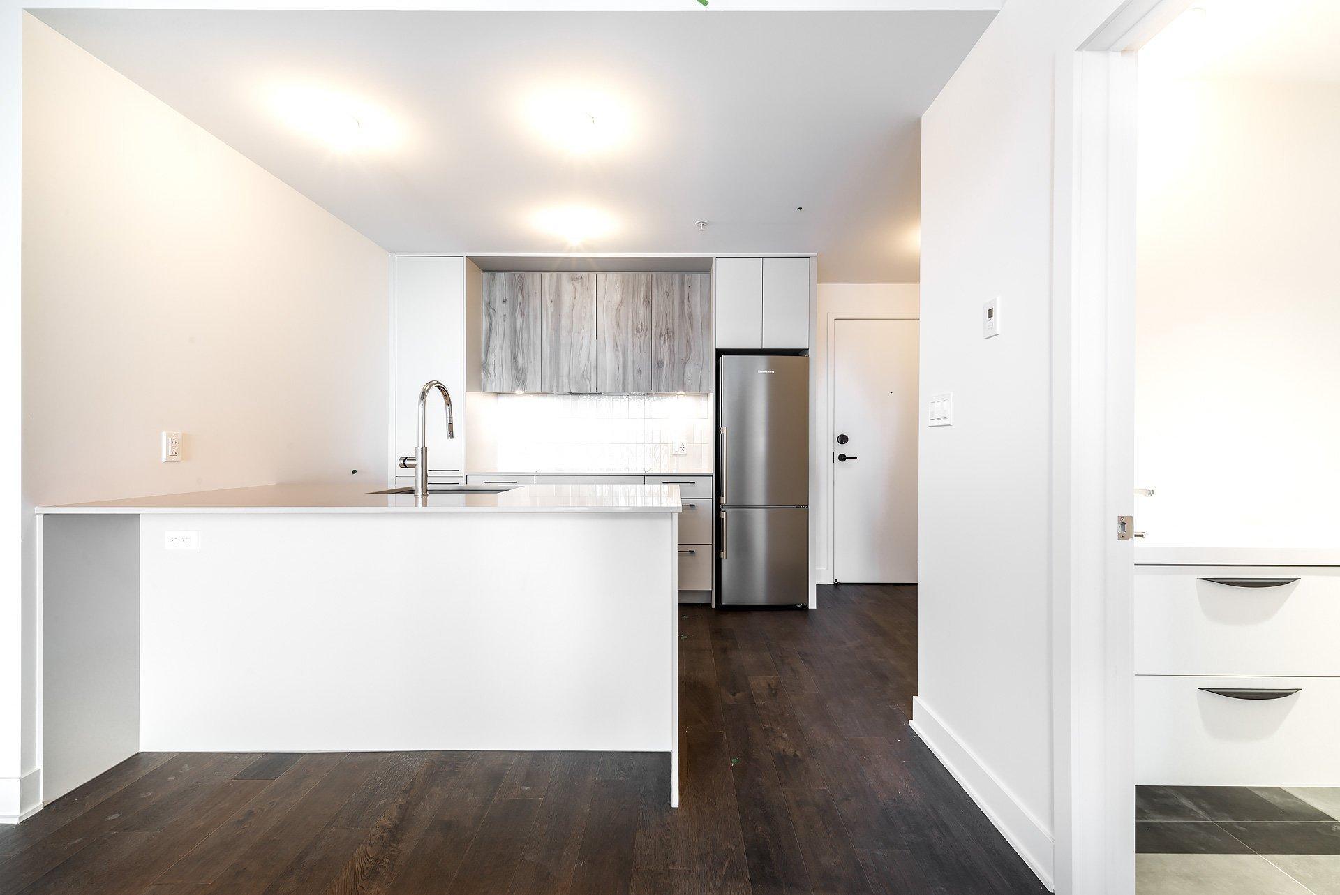 









7227


Boul. Newman

, 610,
Montréal (LaSalle),




QC
H8N0H7

