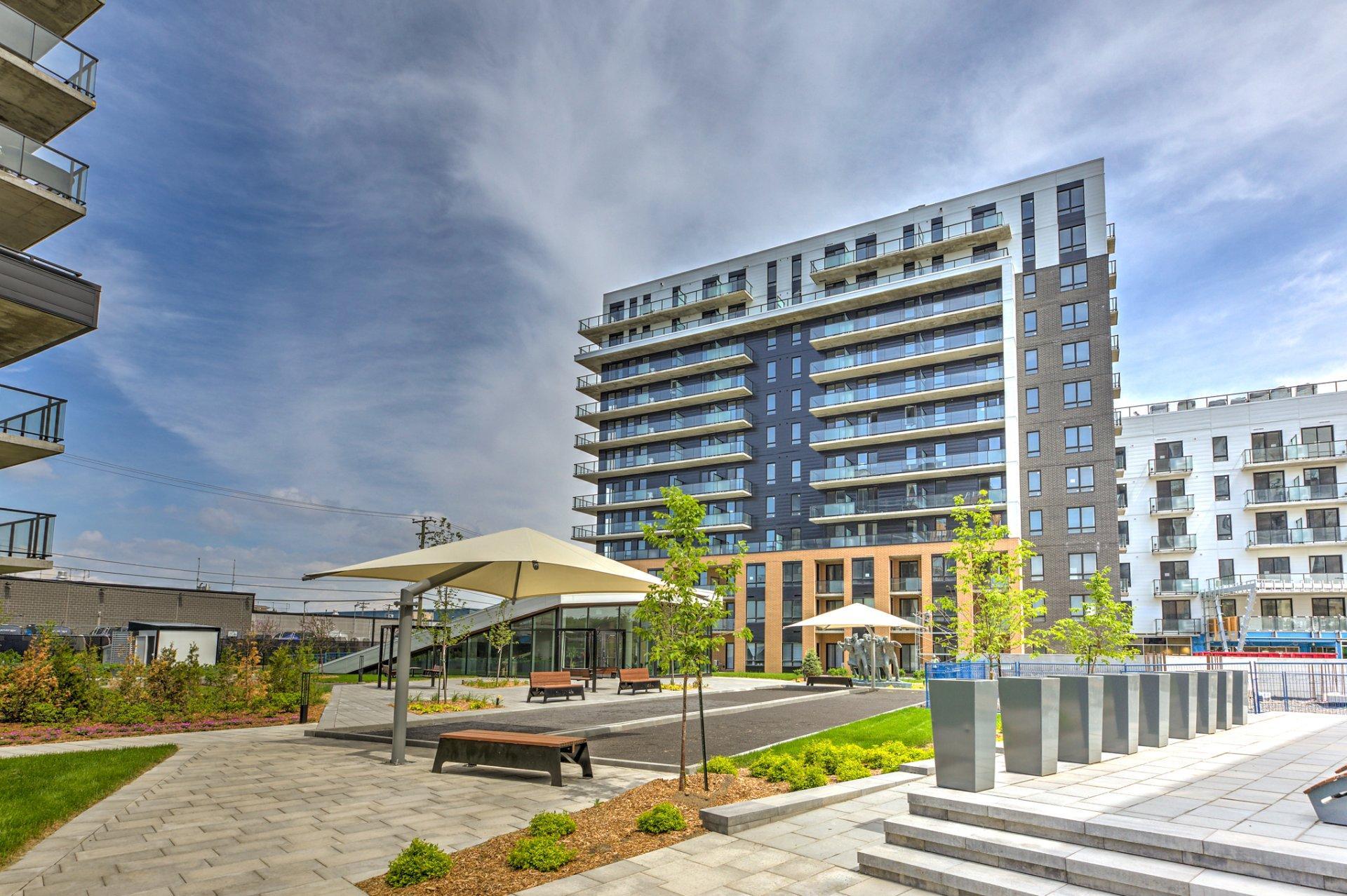 









7227


Boul. Newman

, 610,
Montréal (LaSalle),




QC
H8N0H7

