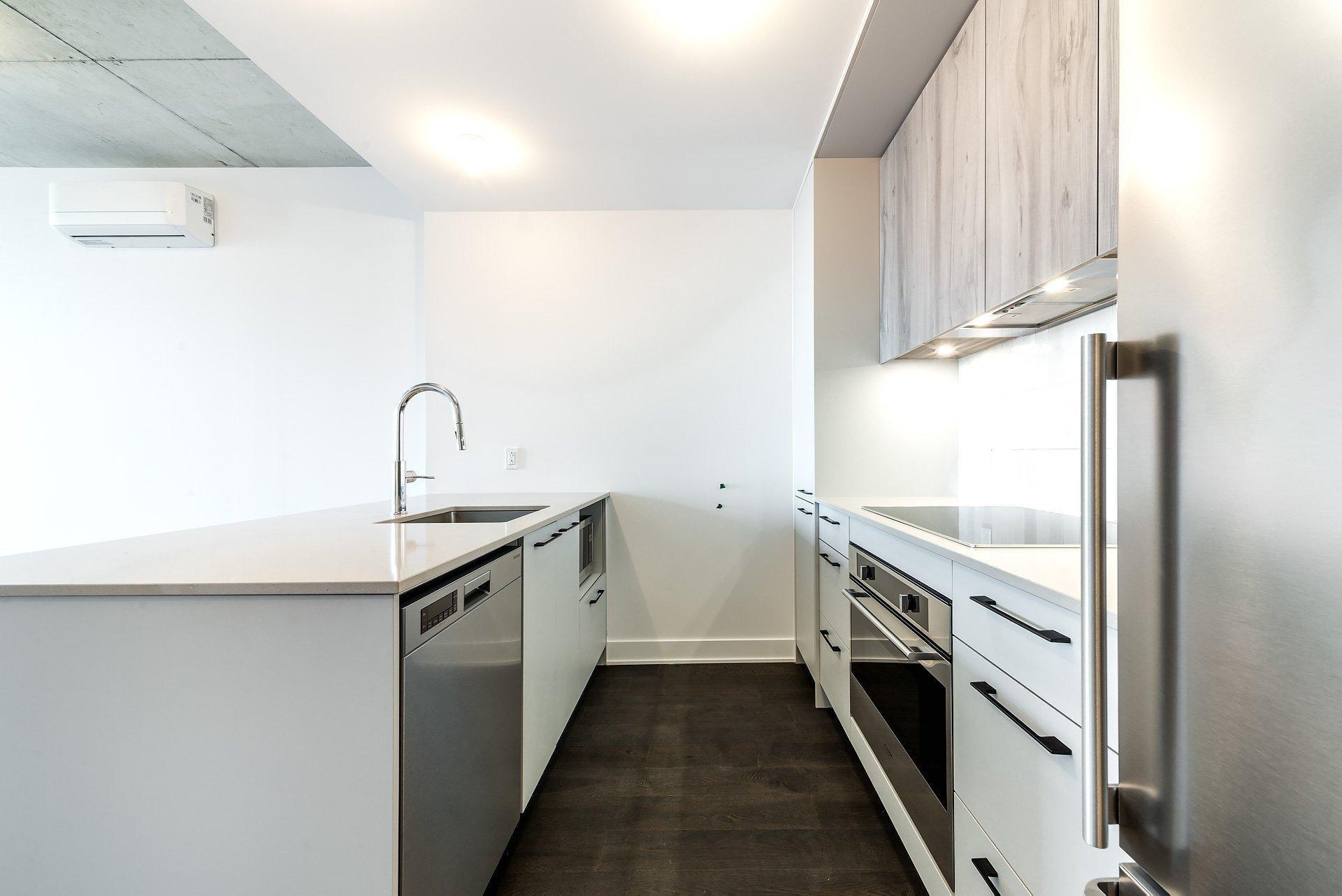 









7227


Boul. Newman

, 610,
Montréal (LaSalle),




QC
H8N0H7

