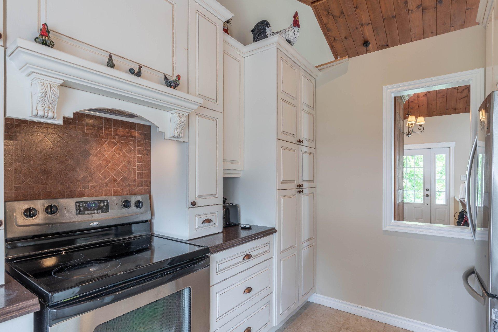 









49


Rue de Ste-Monique

,
Gatineau (Gatineau),




QC
J8R0C4

