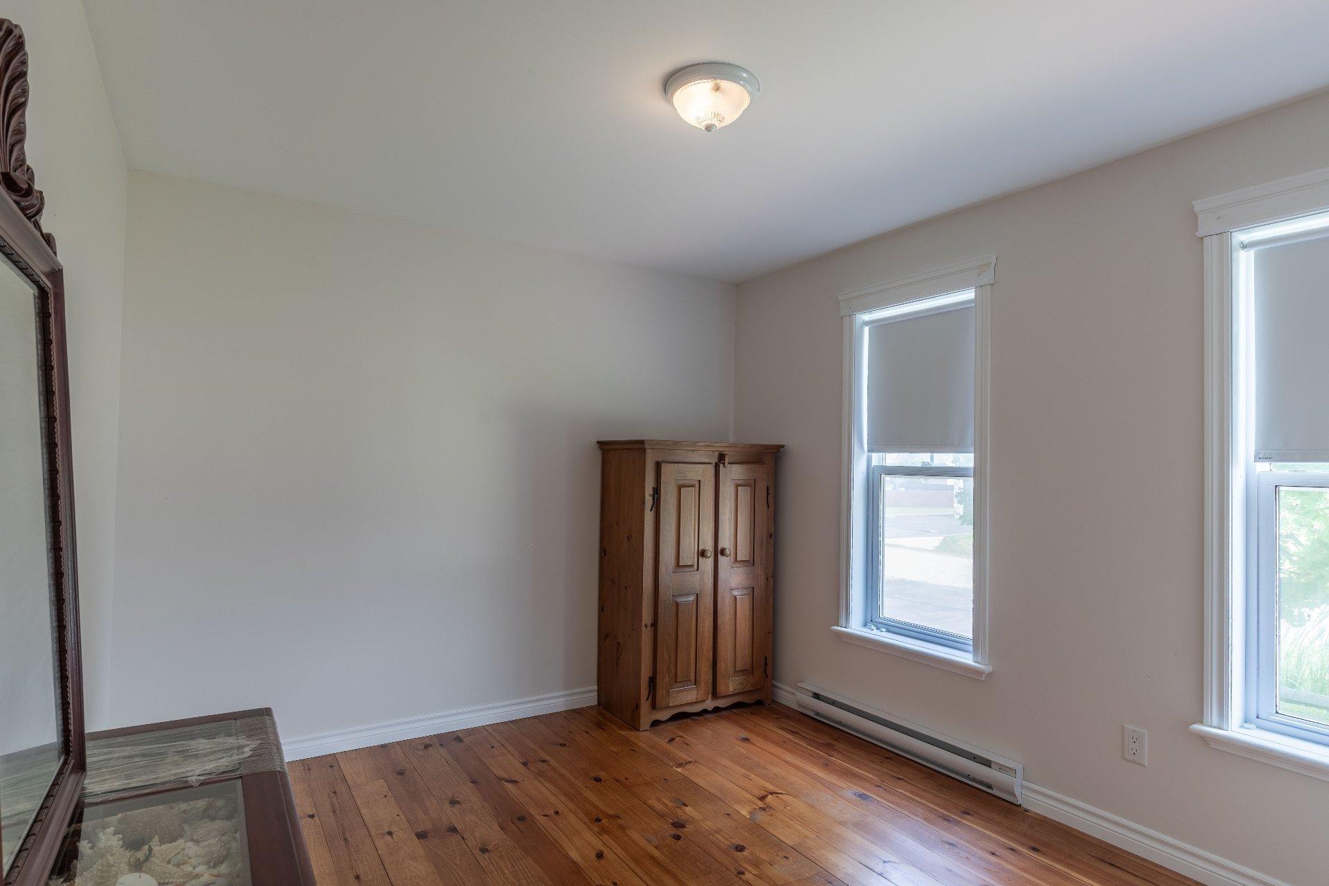 









49


Rue de Ste-Monique

,
Gatineau (Gatineau),




QC
J8R0C4

