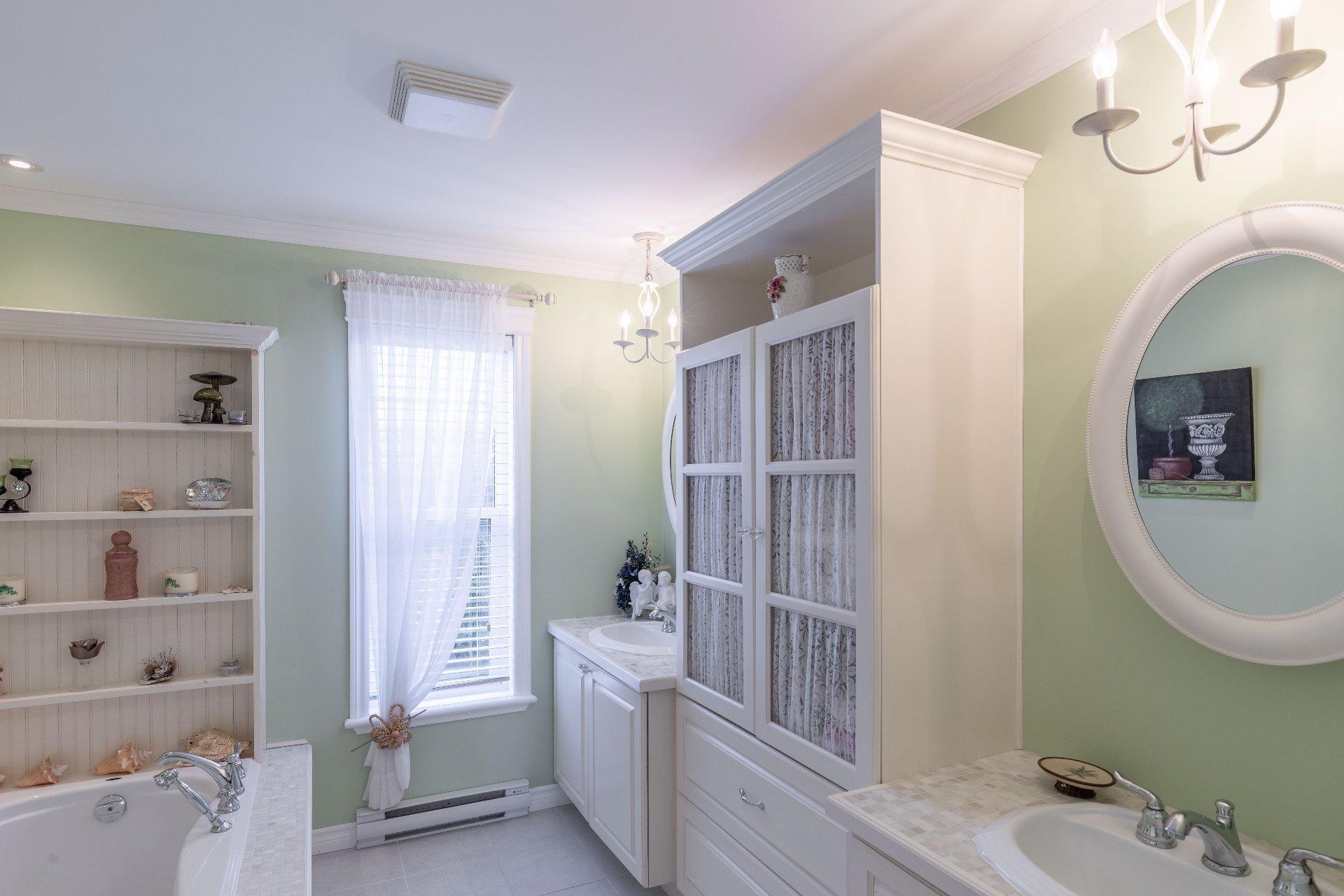 









49


Rue de Ste-Monique

,
Gatineau (Gatineau),




QC
J8R0C4

