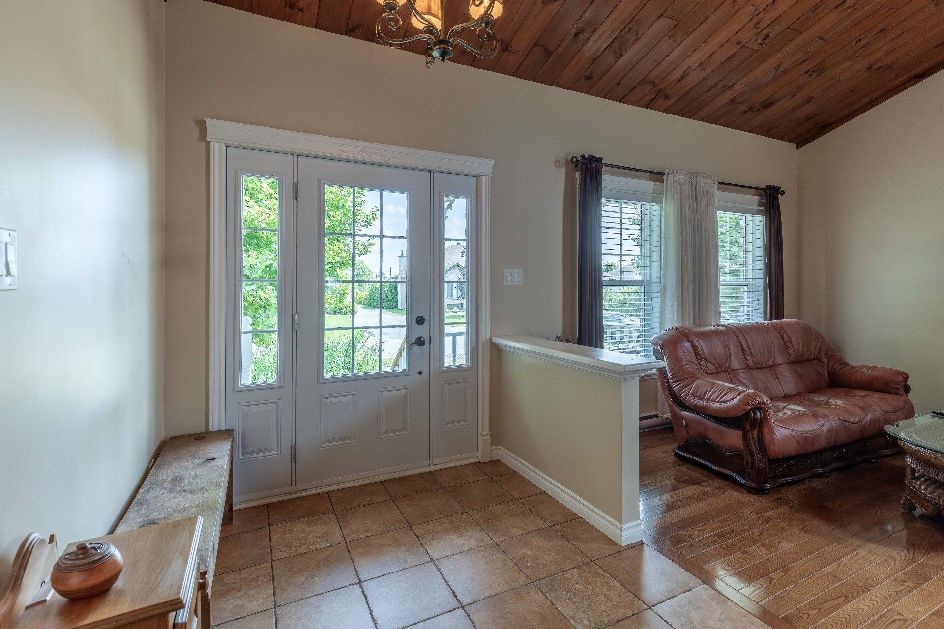 









49


Rue de Ste-Monique

,
Gatineau (Gatineau),




QC
J8R0C4

