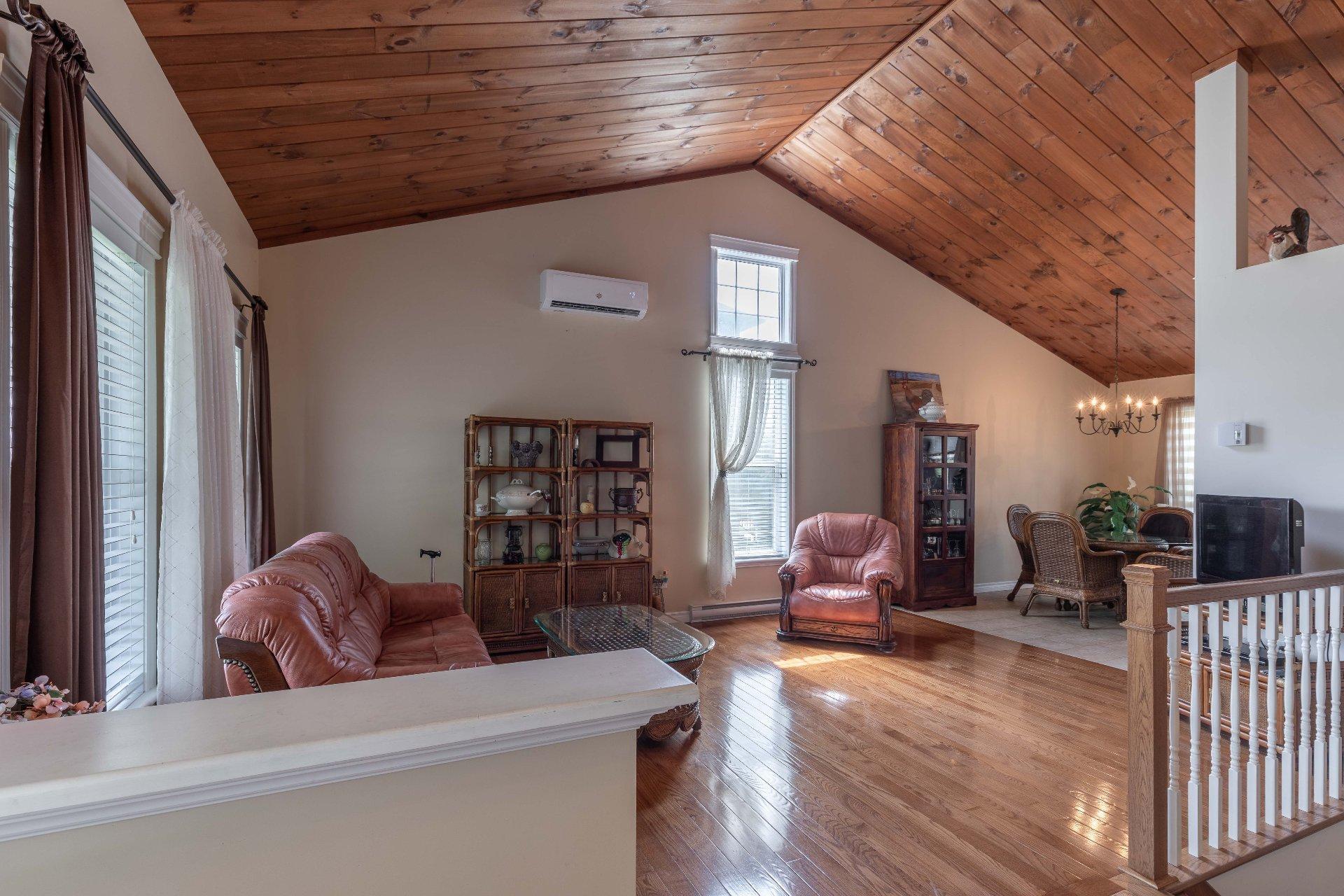 









49


Rue de Ste-Monique

,
Gatineau (Gatineau),




QC
J8R0C4

