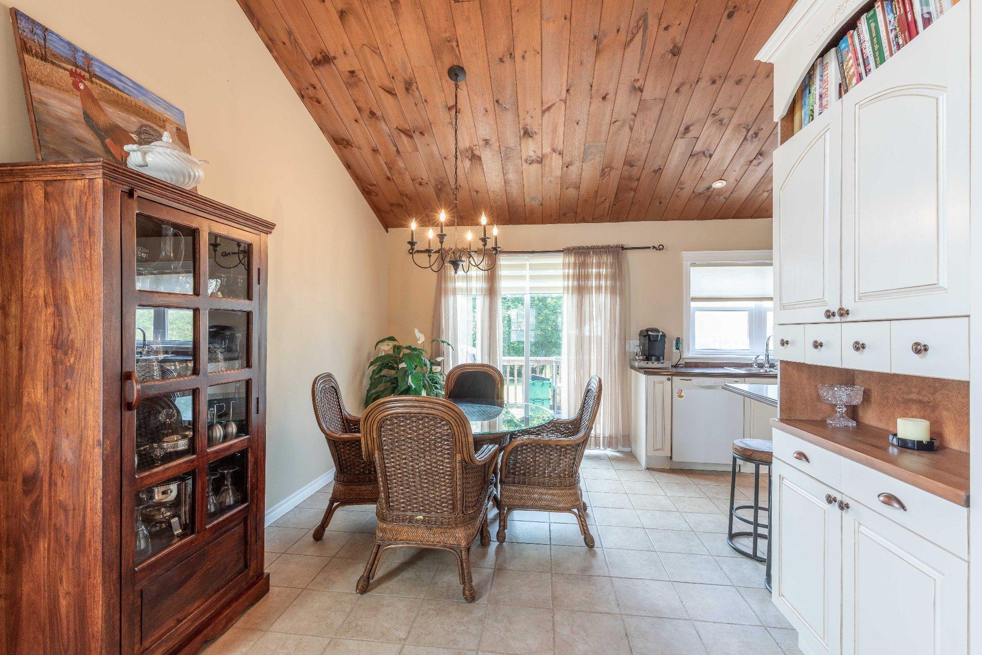 









49


Rue de Ste-Monique

,
Gatineau (Gatineau),




QC
J8R0C4

