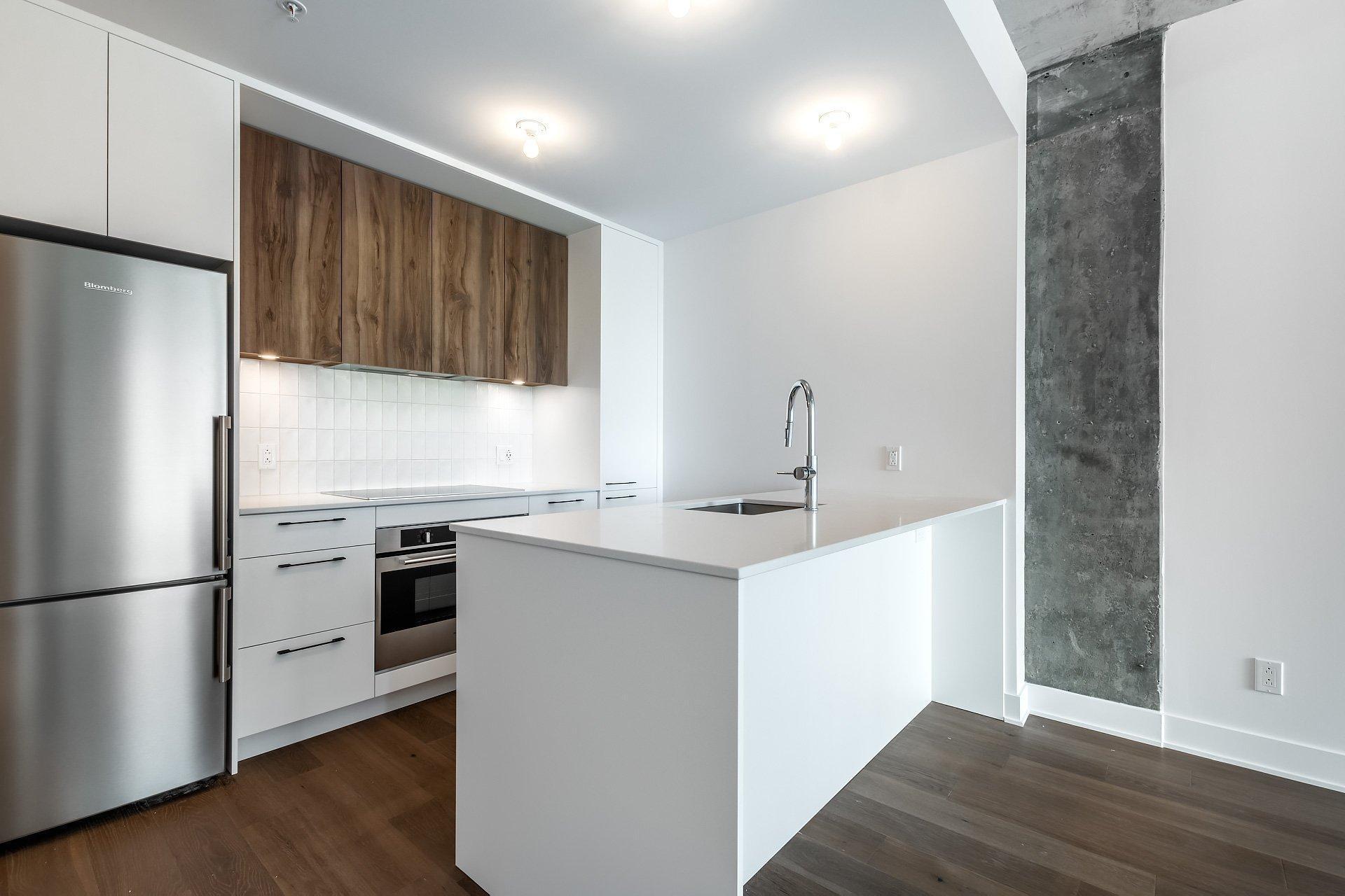 









7227


Boul. Newman

, 510,
Montréal (LaSalle),




QC
H8N0H7

