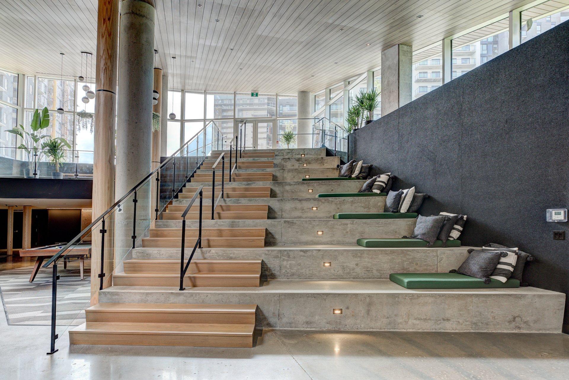 









7227


Boul. Newman

, 510,
Montréal (LaSalle),




QC
H8N0H7

