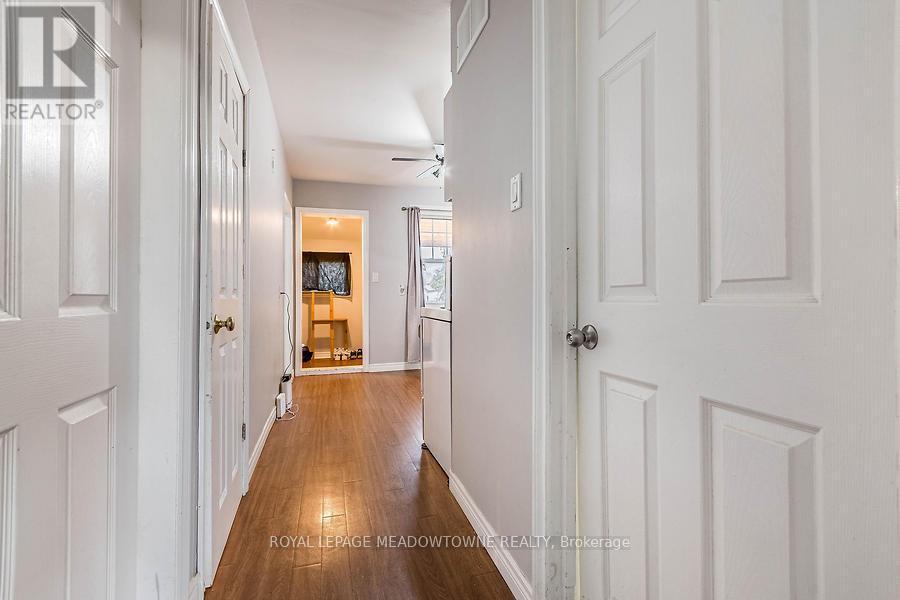 












77 PROVINCE STREET N

,
Hamilton,




Ontario
L8H4H5

