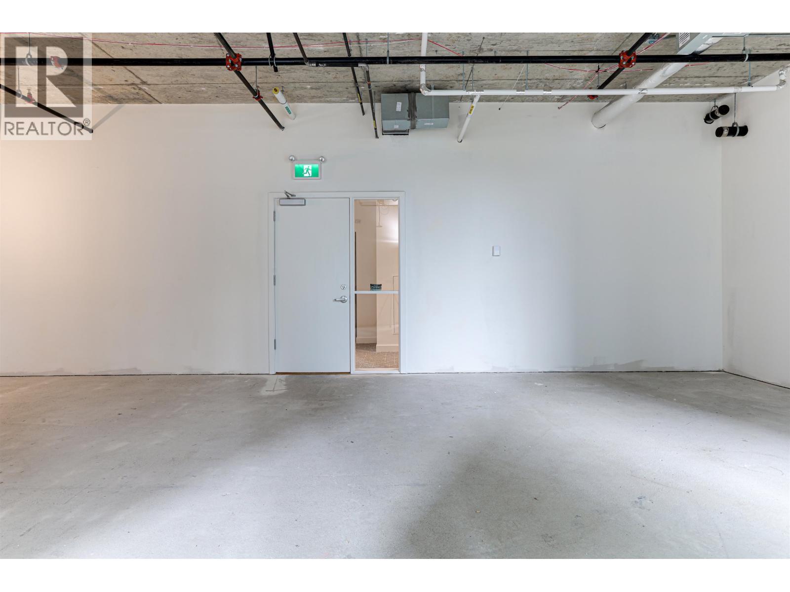 












404 2992 GLEN DRIVE

,
Coquitlam,




British Columbia
V3B0A3

