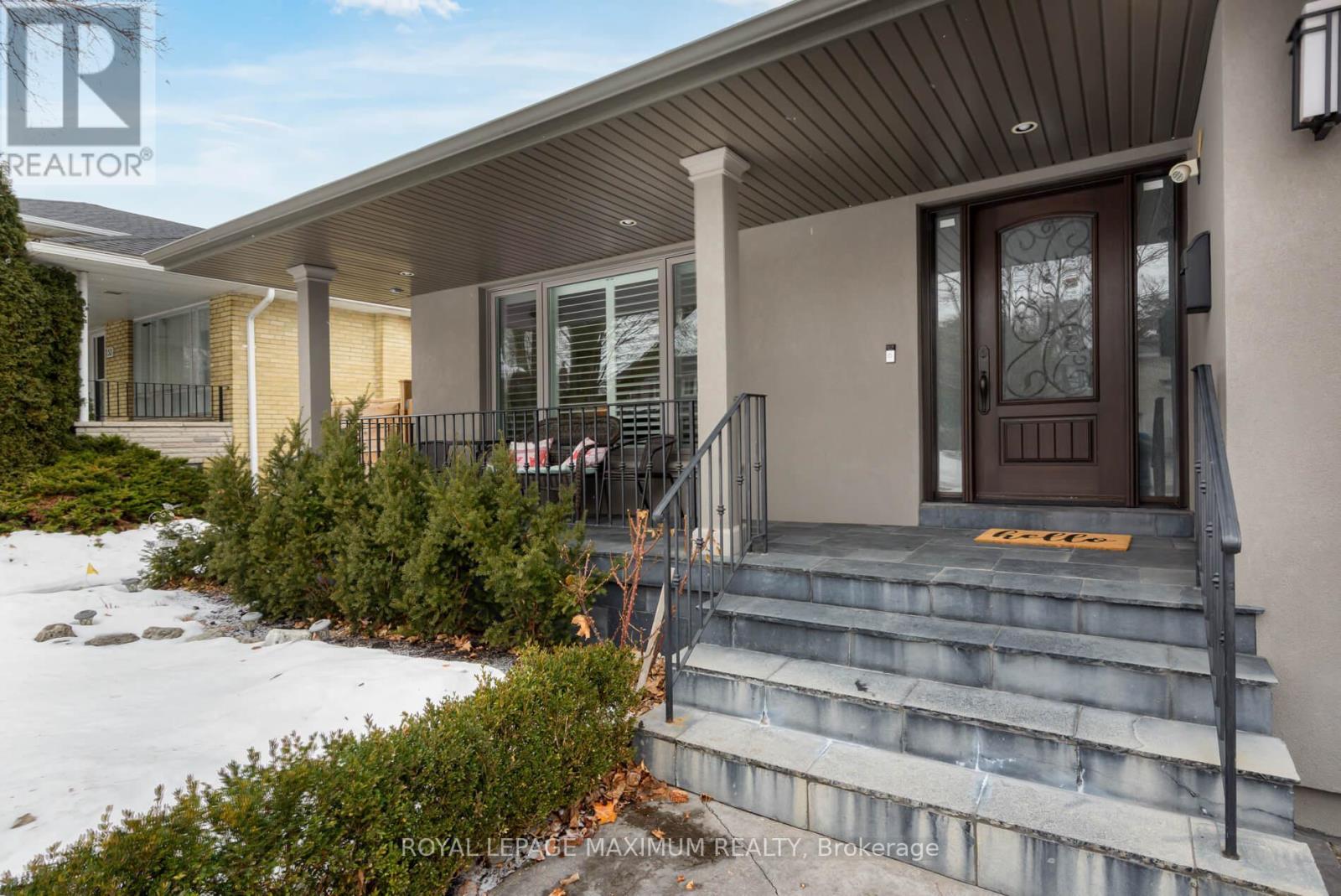 












55 ASHMOUNT CRESCENT

,
Toronto,




Ontario
M9R1C9

